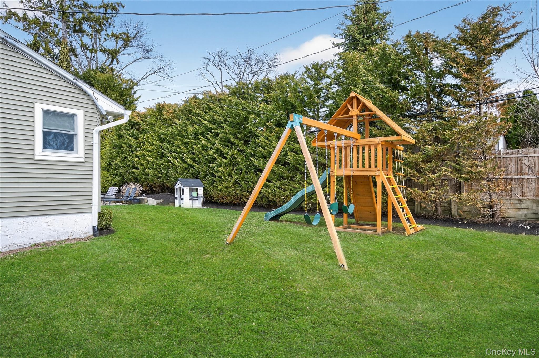  21 Roosevelt Drive, East Norwich, NY, 11732 - 物件實景