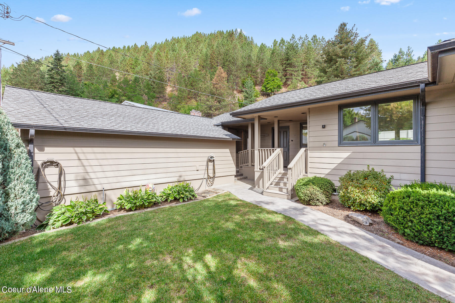 Kellogg, Idaho, 83837, United States, 3 Bedrooms Bedrooms, ,3 BathroomsBathrooms,Residential,For Sale,1915228