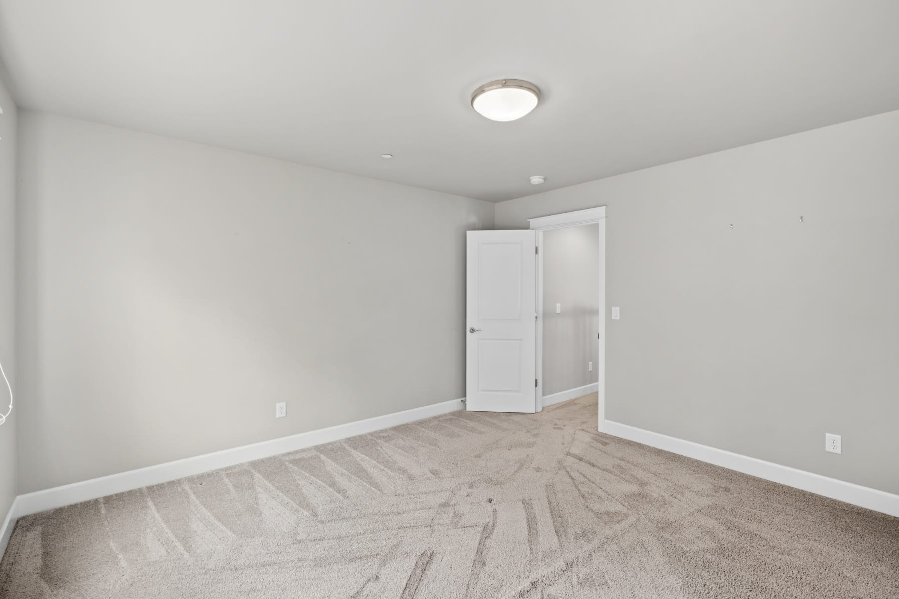  12465 SW LESSER RD Portland, OR 97219 - 物件實景
