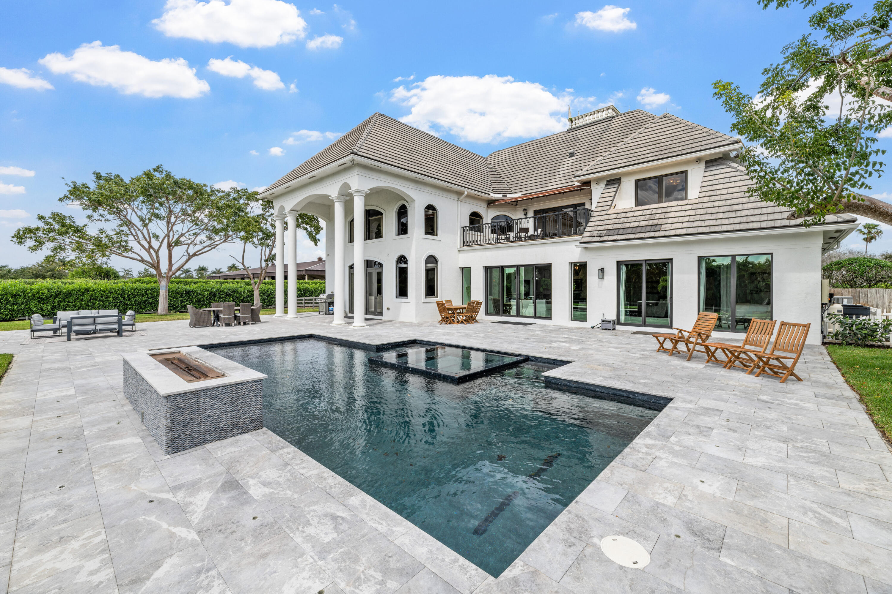 3585 Aiken Court - 物件實景