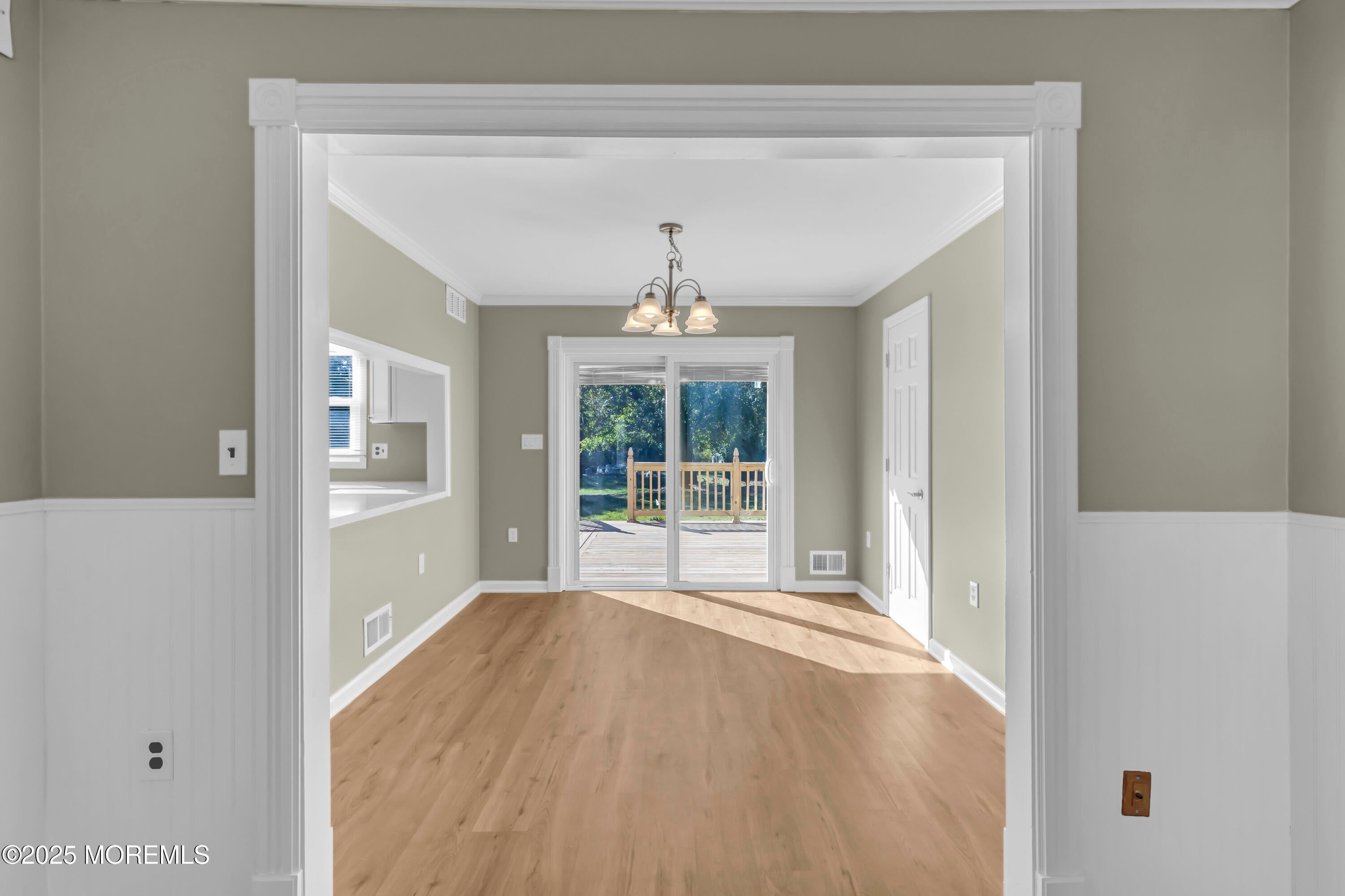 Freehold, New Jersey, 07728, United States, 3 Bedrooms Bedrooms, ,2 BathroomsBathrooms,Residential,For Sale,1990180