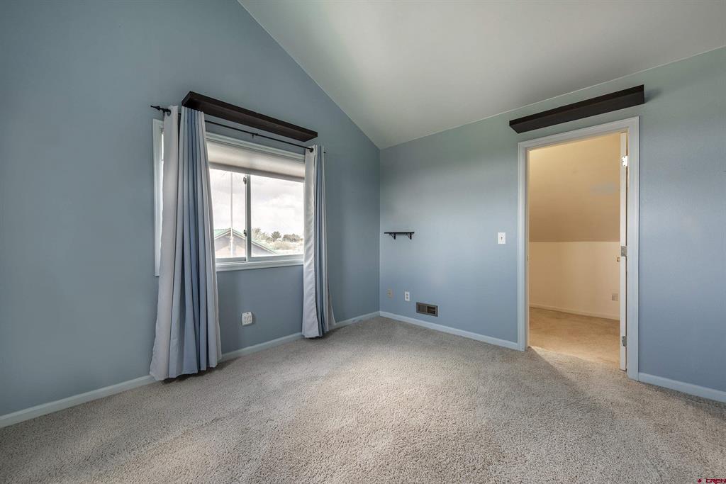 Montrose, Colorado, 81401, United States, 3 Bedrooms Bedrooms, ,2 BathroomsBathrooms,Residential,For Sale,1991802