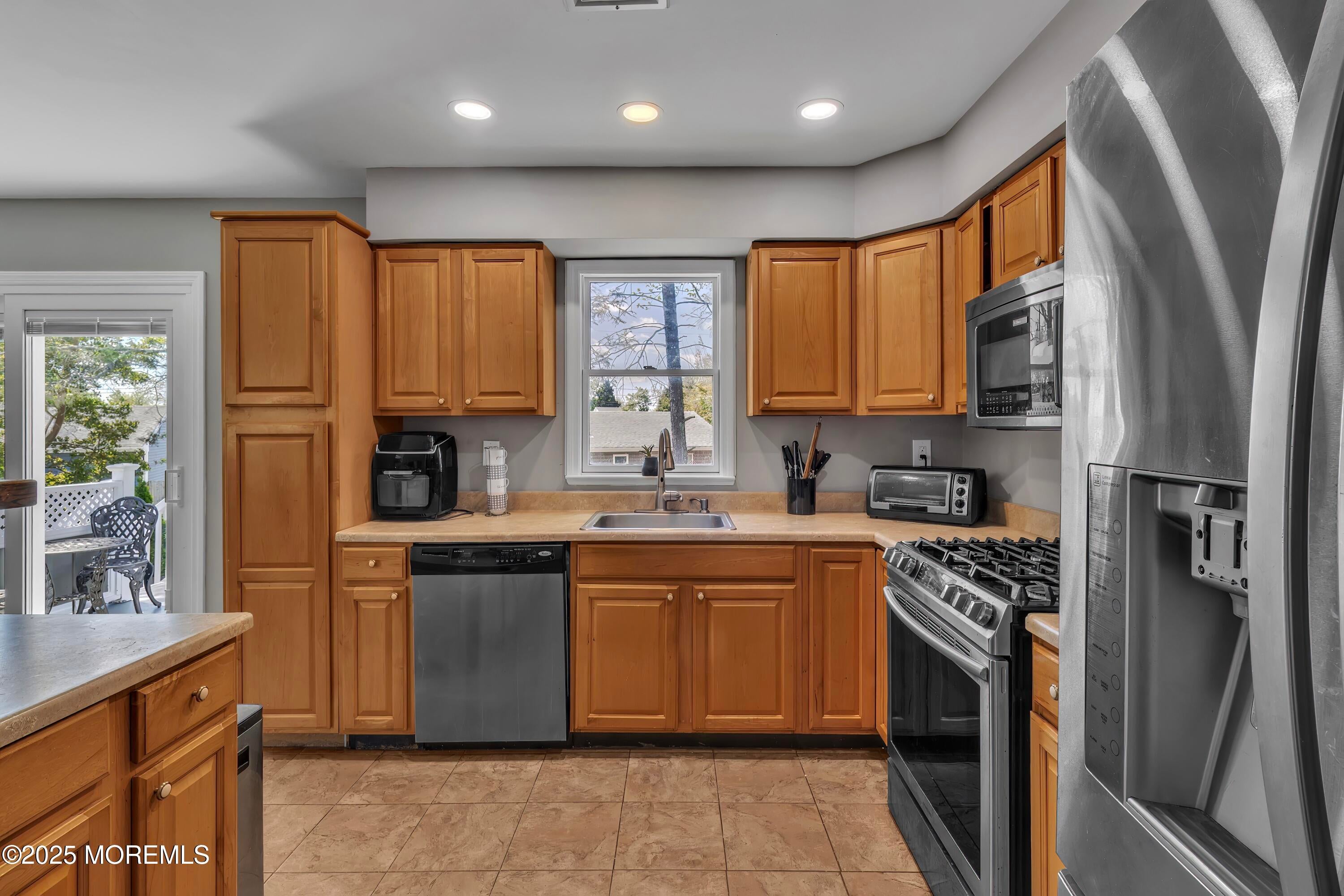 Toms River, New Jersey, 08753, United States, 5 Bedrooms Bedrooms, ,2 BathroomsBathrooms,Residential,For Sale,1996778