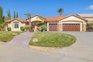 Palmdale, California, 93551, United States, 4 Bedrooms Bedrooms, ,3 BathroomsBathrooms,Residential,For Sale,1805176