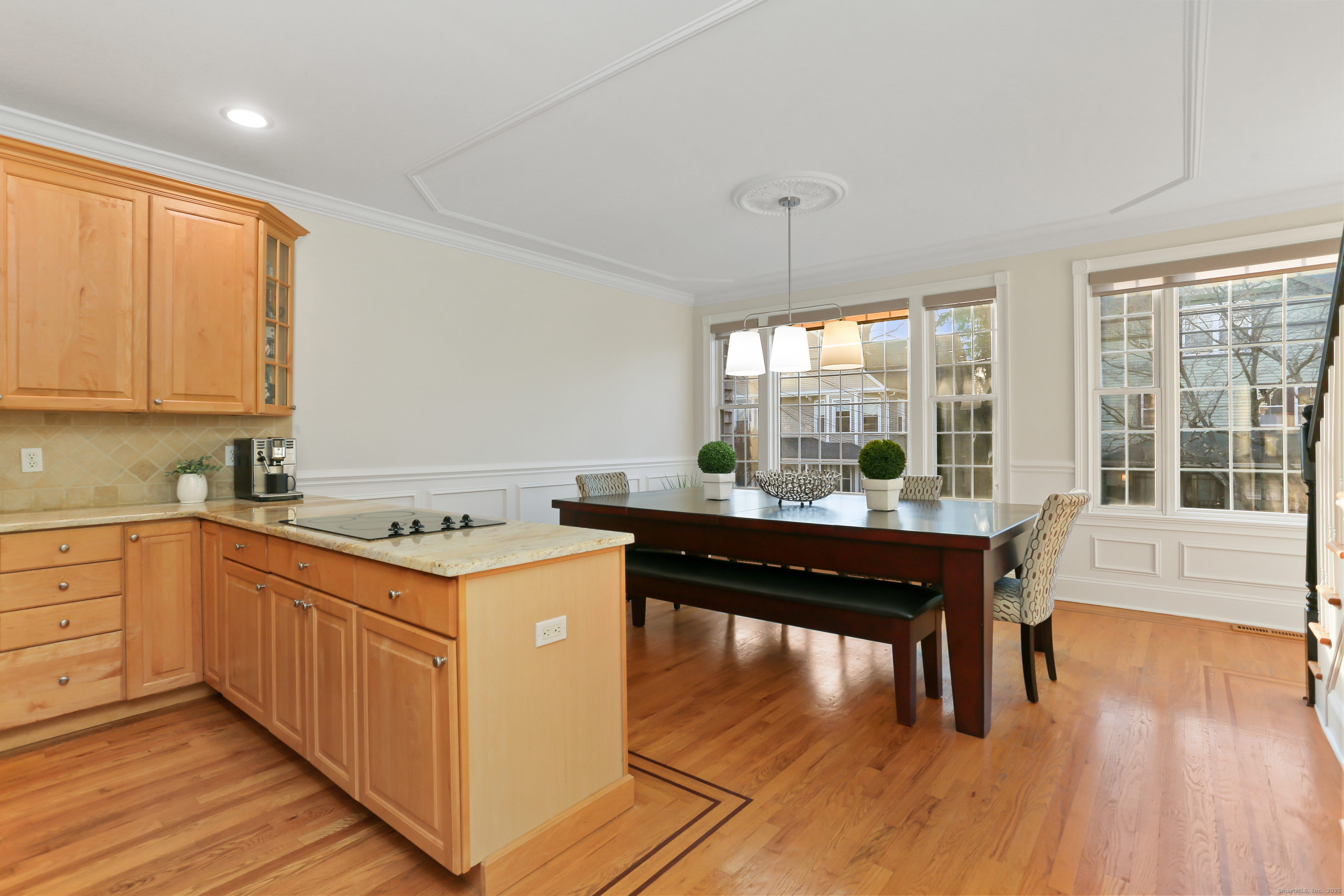 Fairfield, Connecticut, 06824, United States, 3 Bedrooms Bedrooms, ,3 BathroomsBathrooms,Residential,For Sale,2003354