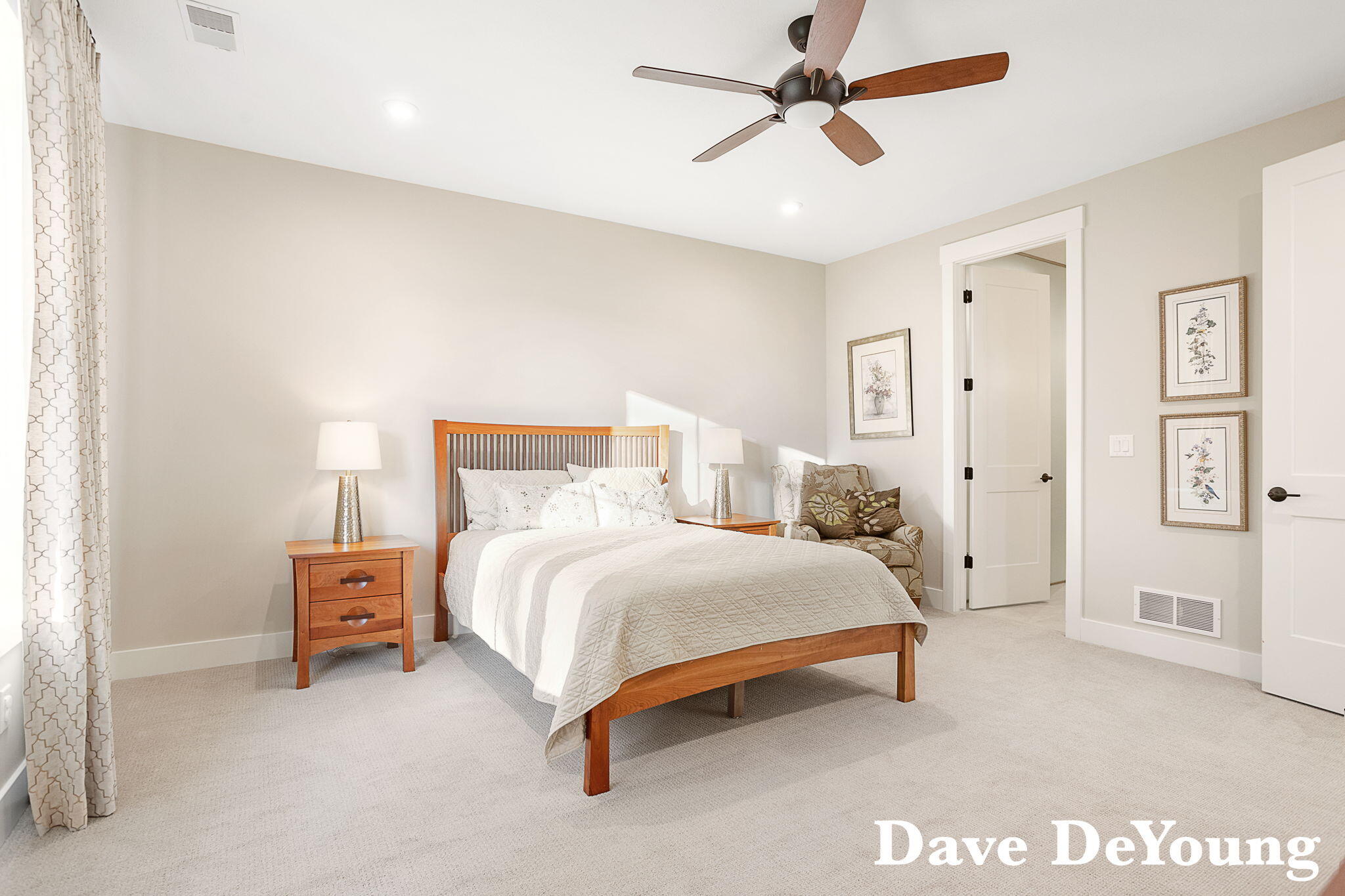 Holland, Michigan, 49424, United States, 3 Bedrooms Bedrooms, ,3 BathroomsBathrooms,Residential,For Sale,1986550