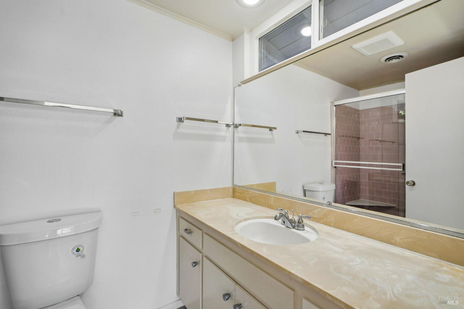 Santa Rosa, California, 95409, United States, 2 Bedrooms Bedrooms, ,2 BathroomsBathrooms,Residential,For Sale,1963096