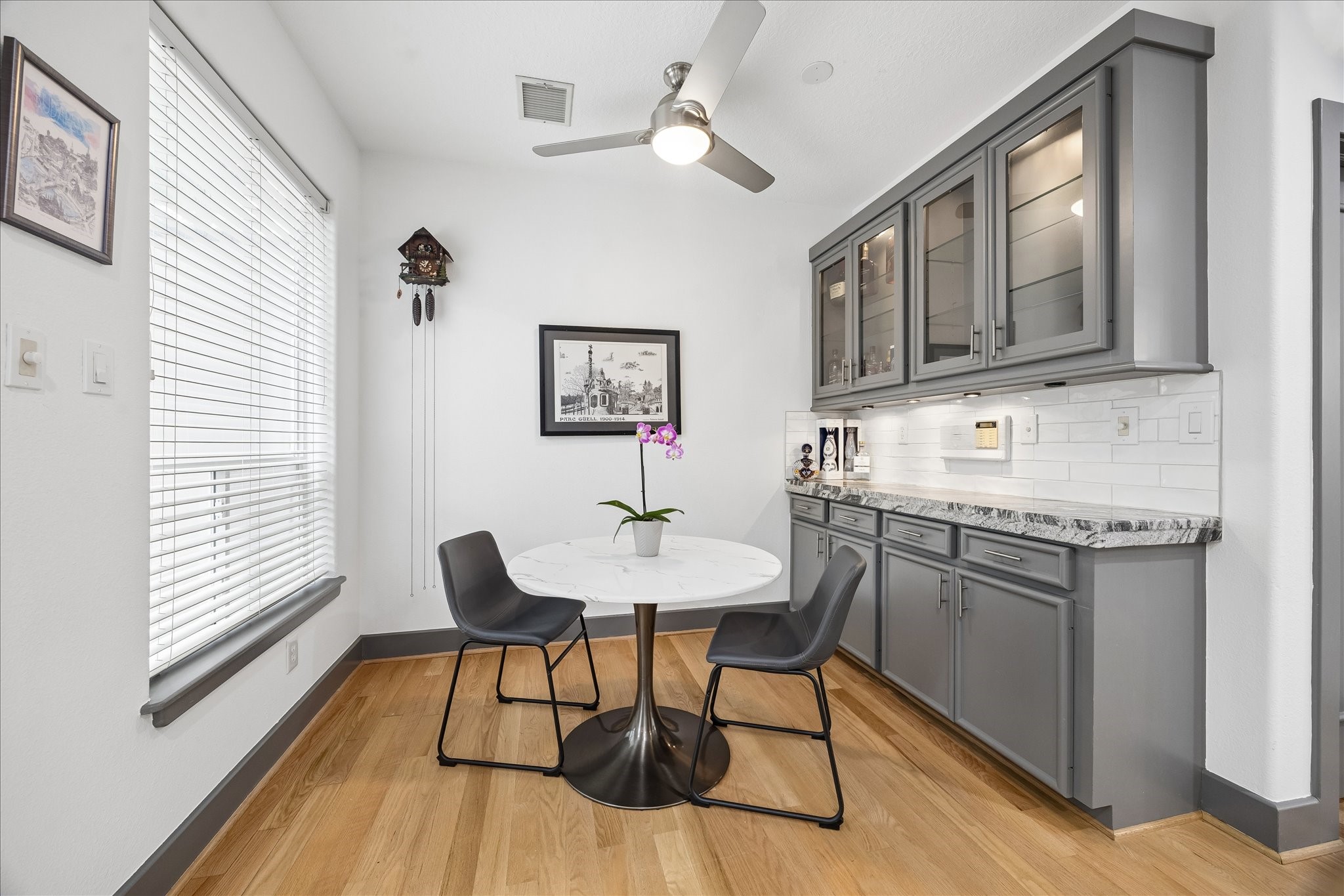  6406 Rodrigo Street B - 物件實景