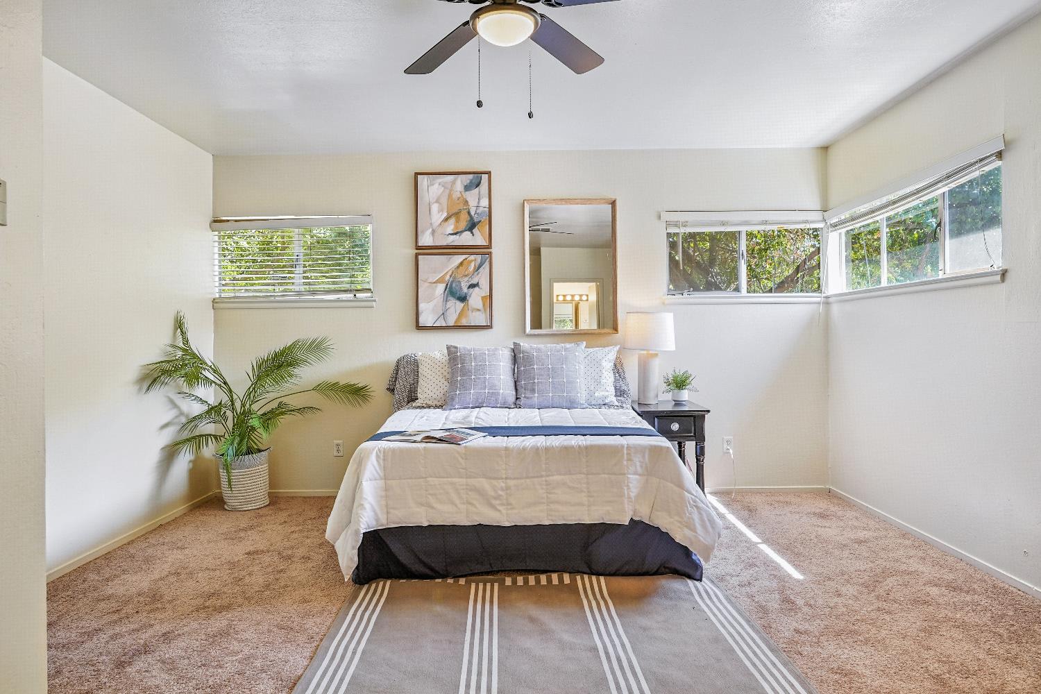 Sacramento, California, 95820, United States, 3 Bedrooms Bedrooms, ,2 BathroomsBathrooms,Residential,For Sale,1940182