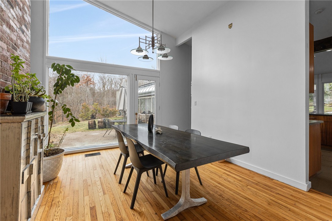 Fox Chapel, Pennsylvania, 15215, United States, 4 Bedrooms Bedrooms, ,5 BathroomsBathrooms,Residential,For Sale,1927245