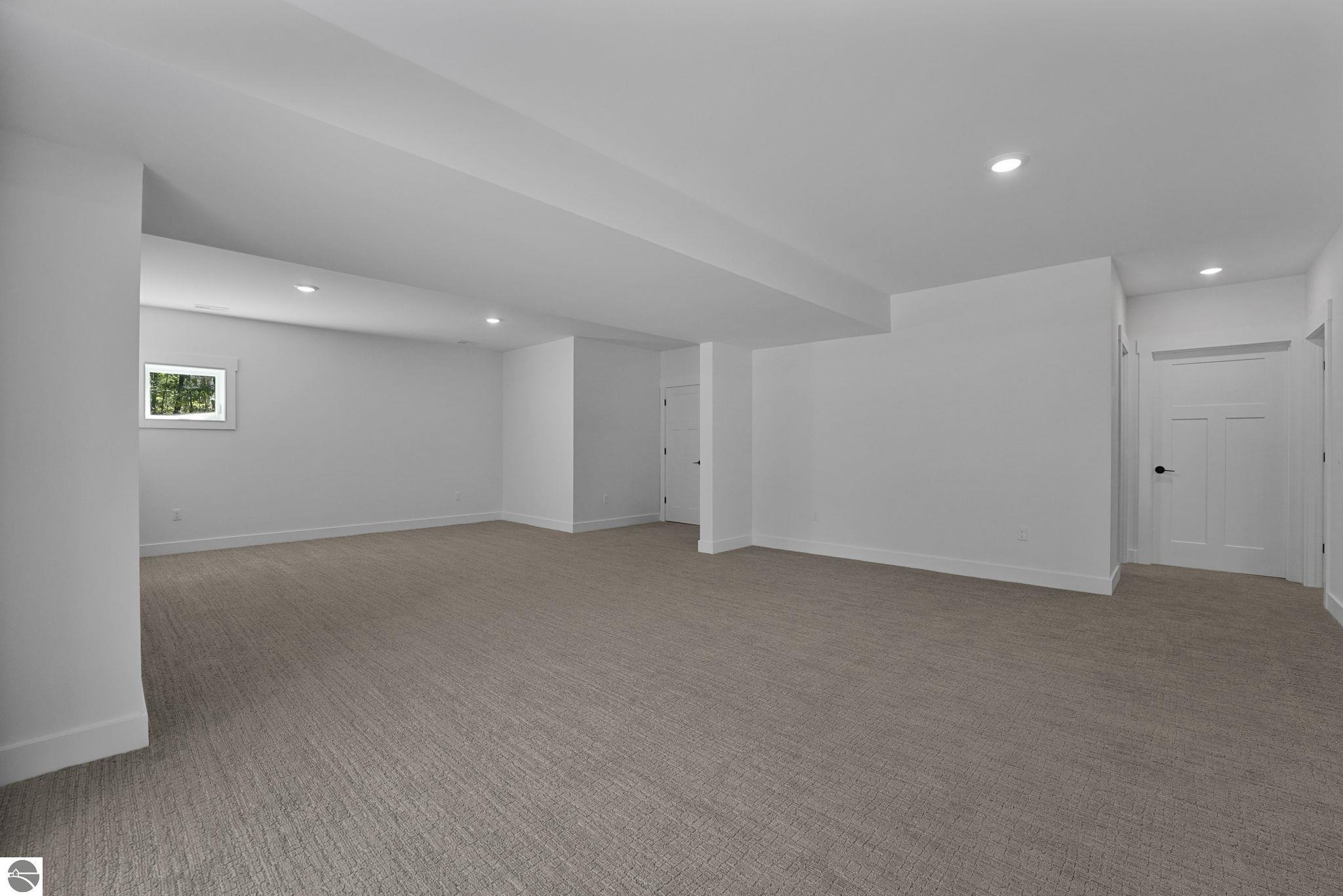 Traverse City, Michigan, 49684, United States, 3 Bedrooms Bedrooms, ,2 BathroomsBathrooms,Residential,For Sale,1975687