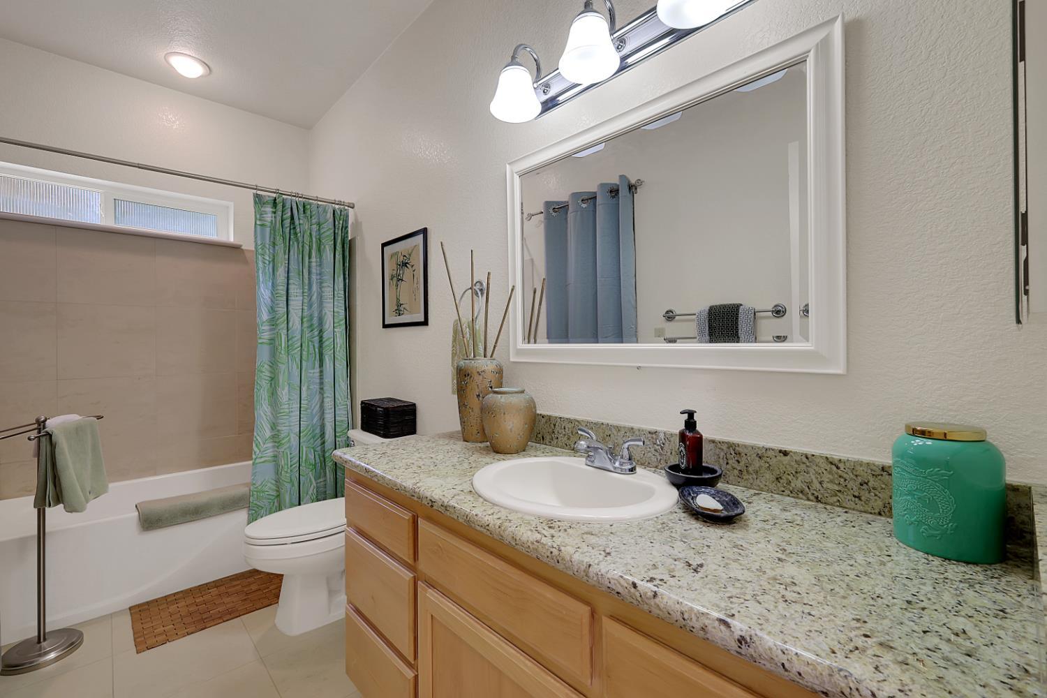 Browns Valley, California, 95918, United States, 5 Bedrooms Bedrooms, ,4 BathroomsBathrooms,Residential,For Sale,1980583