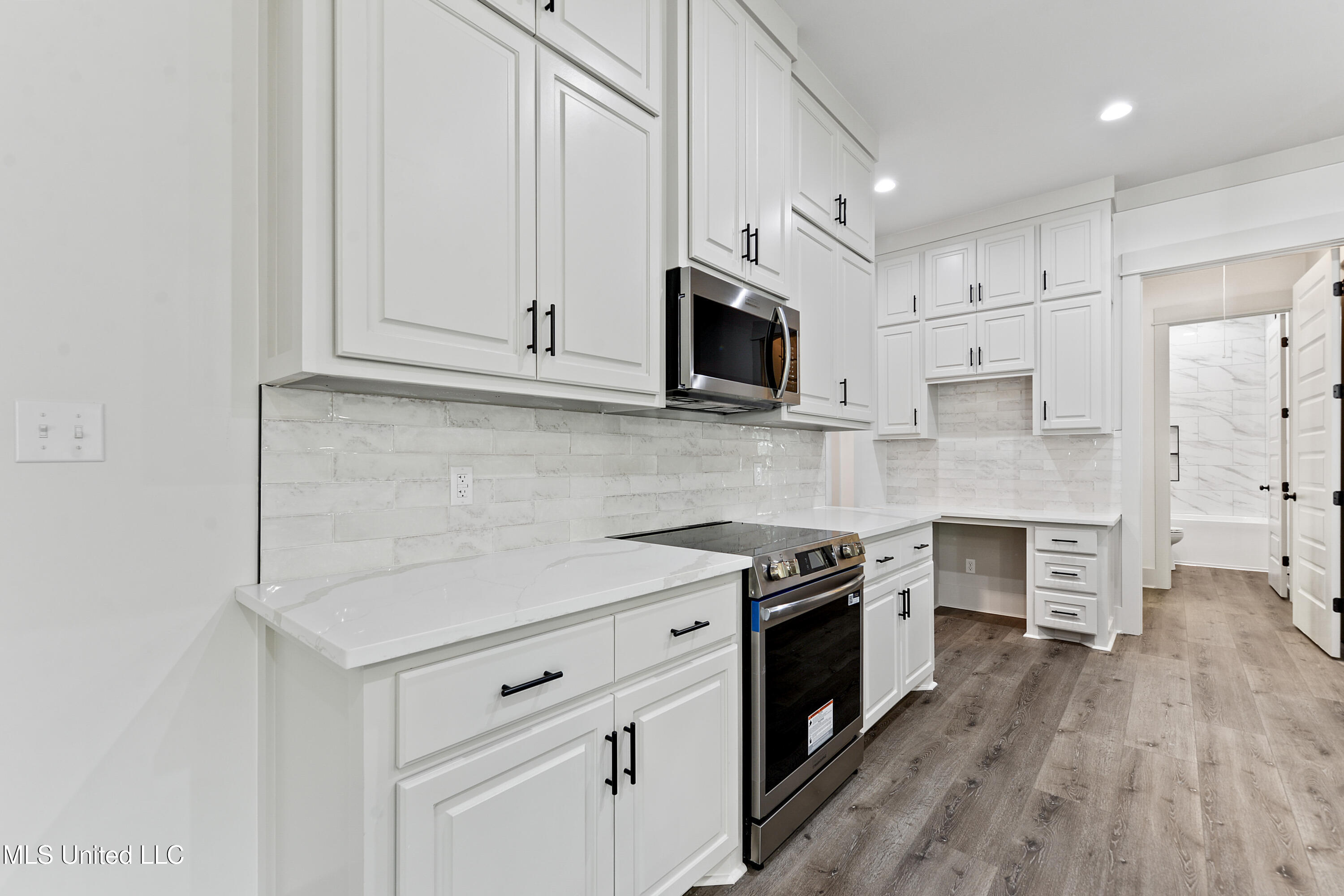 Pass Christian, Mississippi, 39571, United States, 4 Bedrooms Bedrooms, ,3 BathroomsBathrooms,Residential,For Sale,1966629