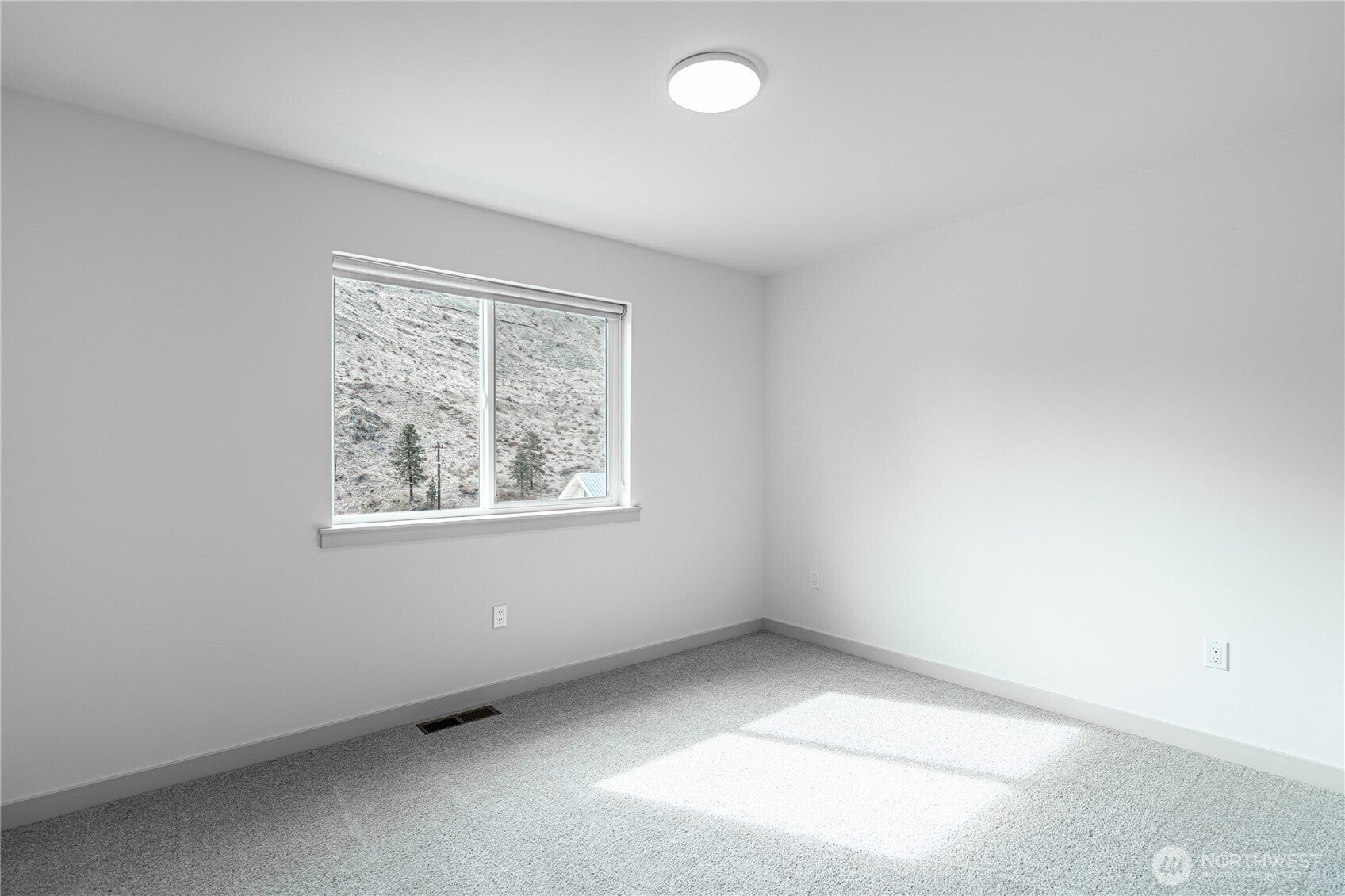 Entiat, Washington, 98822, United States, 3 Bedrooms Bedrooms, ,2 BathroomsBathrooms,Residential,For Sale,1754478