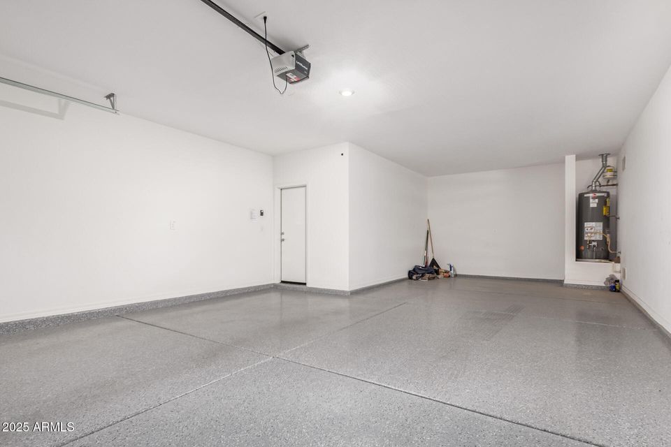 Tolleston, Arizona, 85353, United States, 4 Bedrooms Bedrooms, ,4 BathroomsBathrooms,Residential,For Sale,1975329