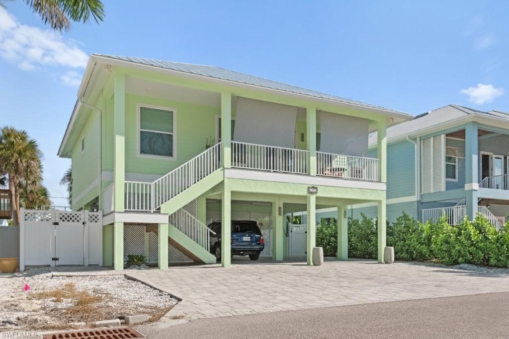FORT MYERS BEACH, Florida, 33931, United States, 3 Bedrooms Bedrooms, ,2 BathroomsBathrooms,Residential,For Sale,2005402