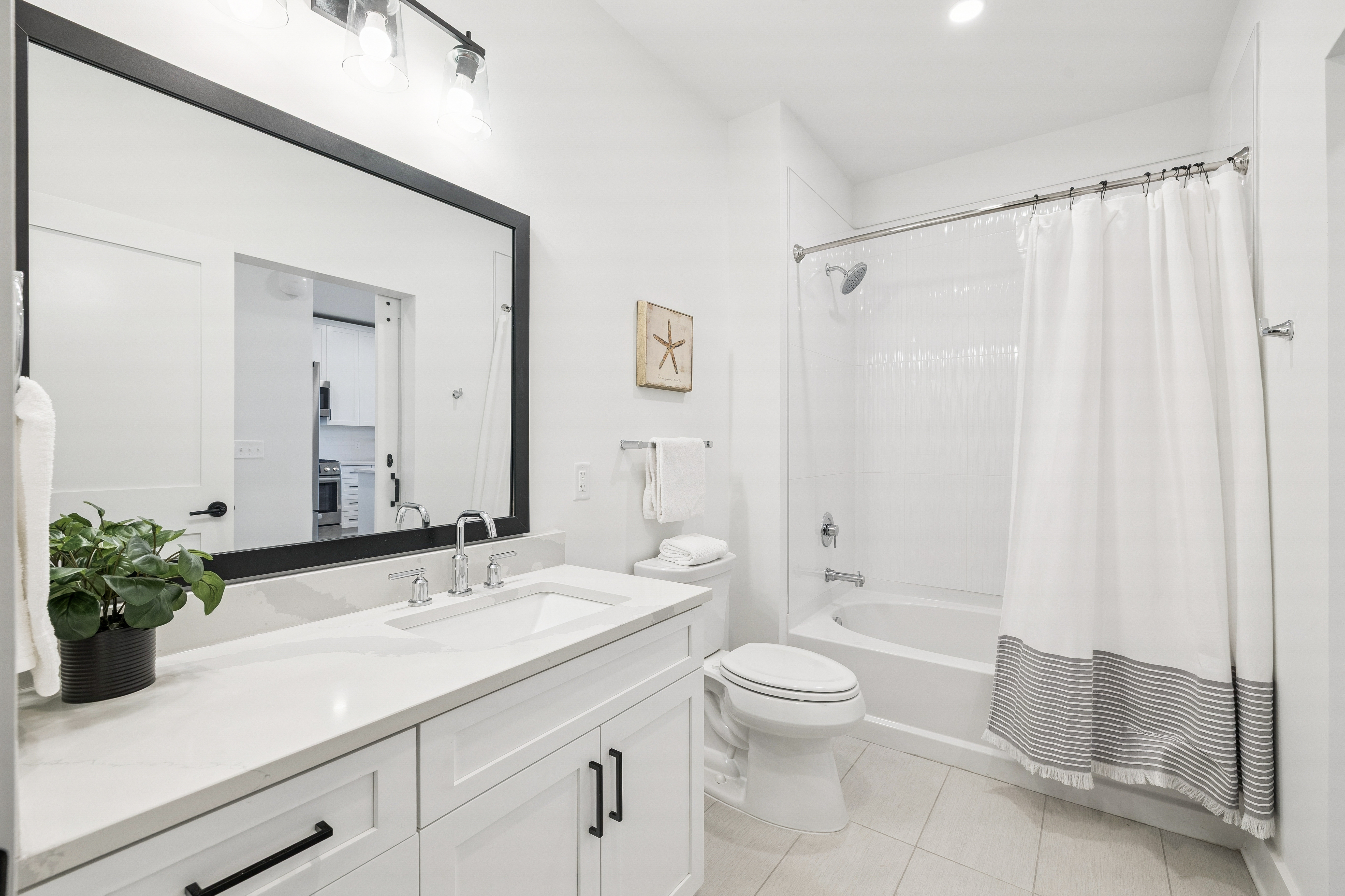  Fully Furnished Miramar Beach Condo with Premier Amenities & Beach Access - 物件實景