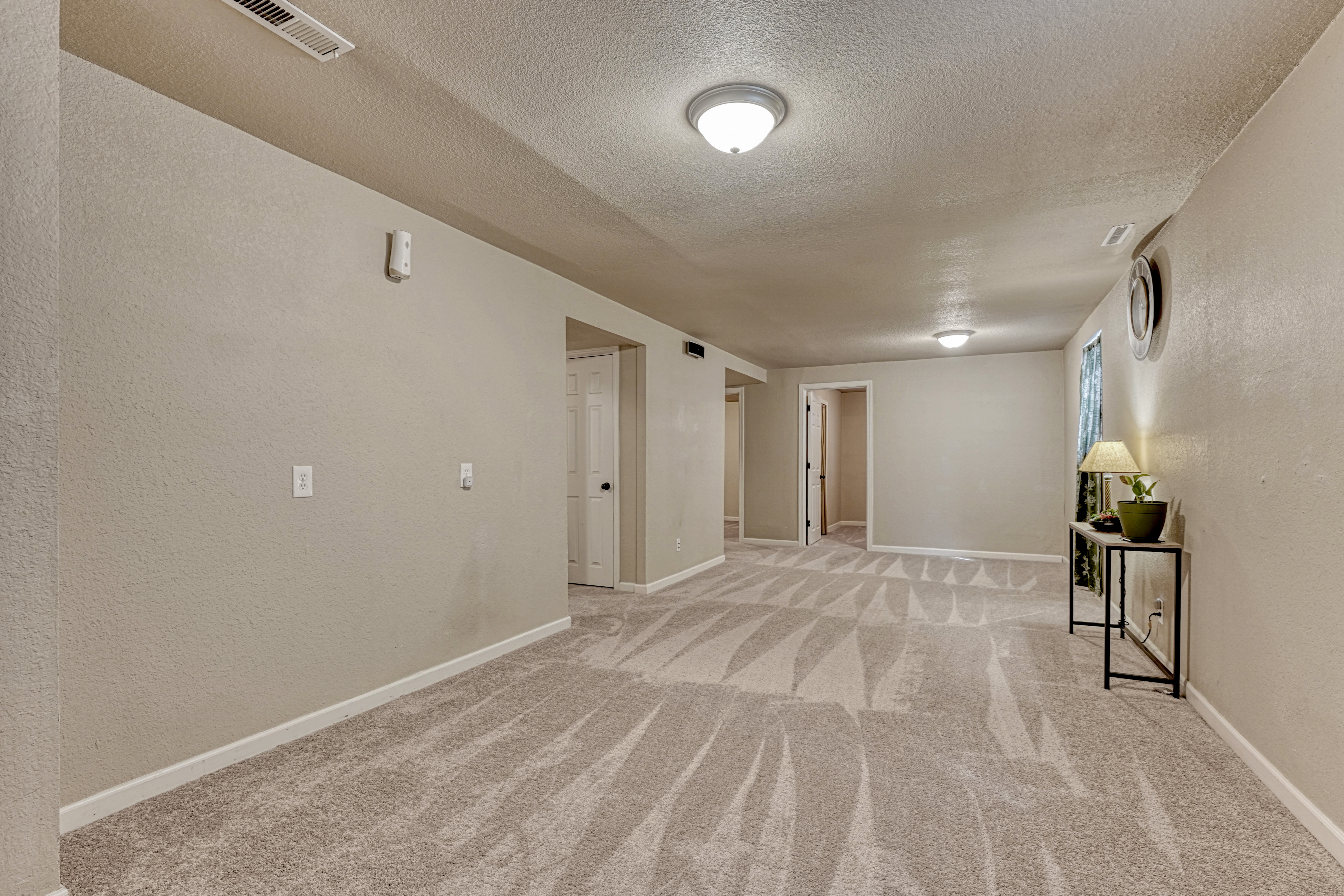 Move-In Ready Ranch Home with 6 Bedrooms in Southburough - 物件實景