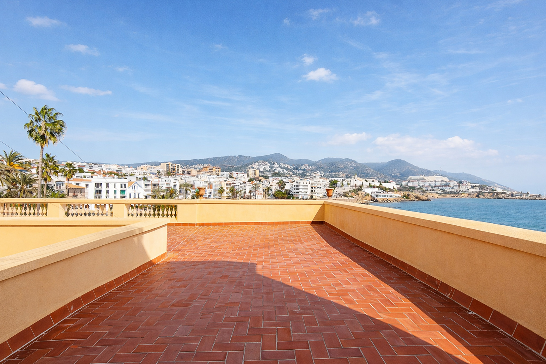  Balcony of the Sea: History and Horizon in Sitges - 物件實景