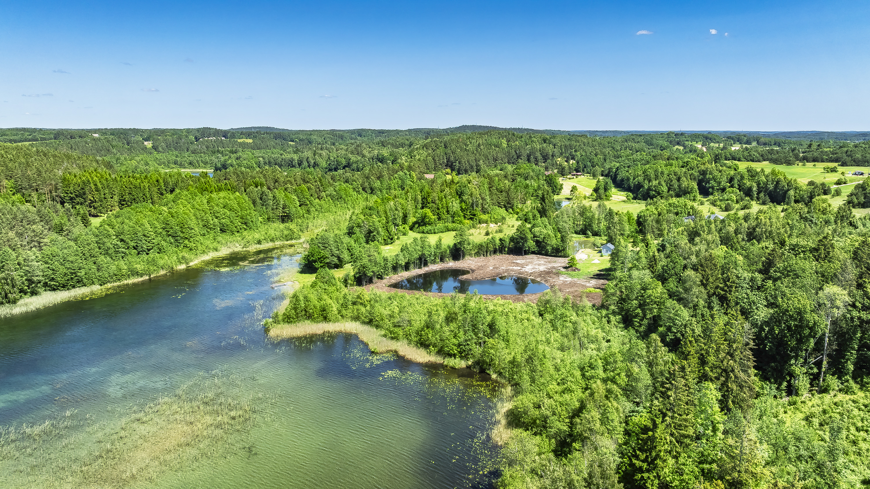  Spacious land plot in a picturesque location by the lake - 物件實景