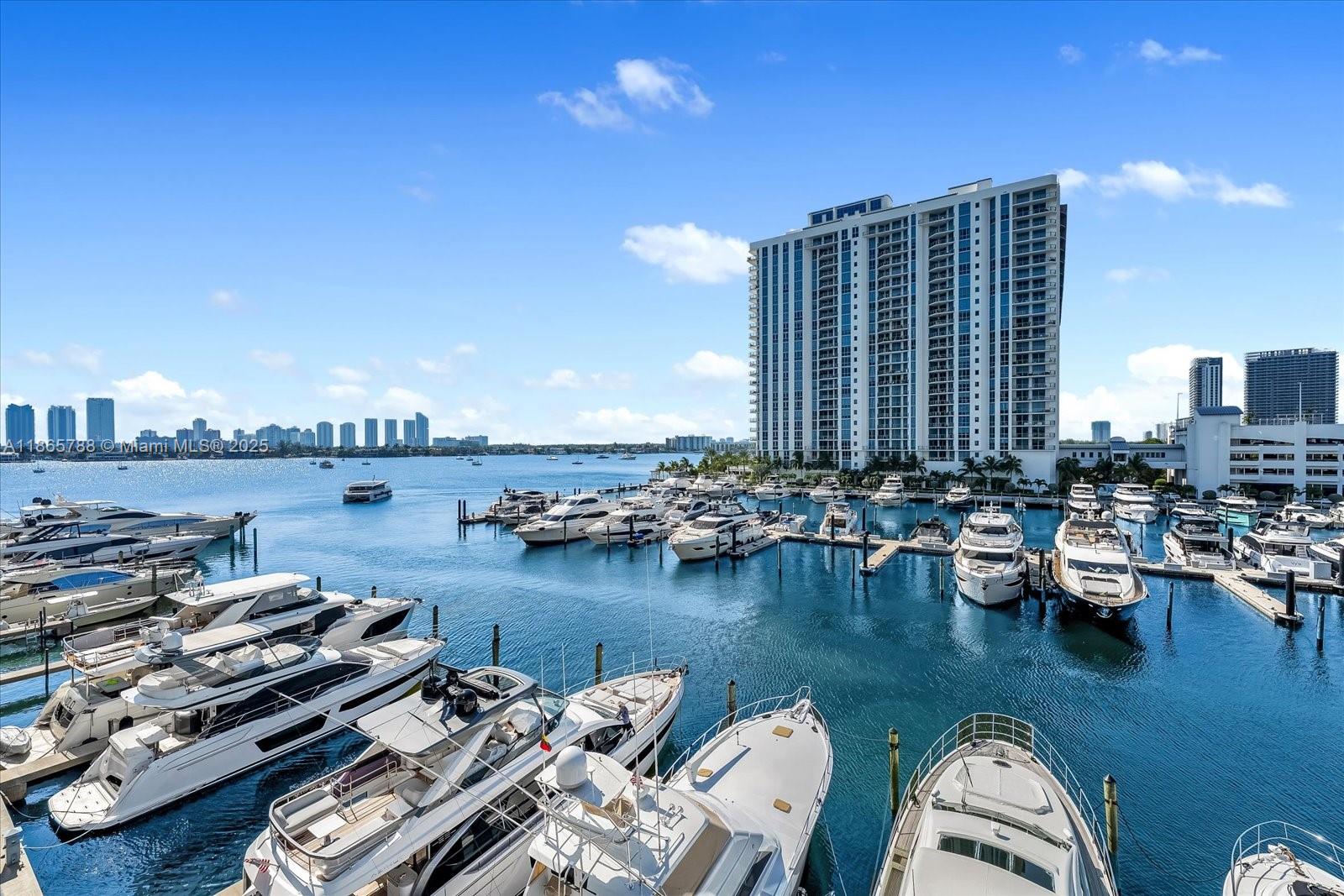 North Miami Beach, Florida, 33160, United States, 2 Bedrooms Bedrooms, ,3 BathroomsBathrooms,Residential,For Sale,1926964