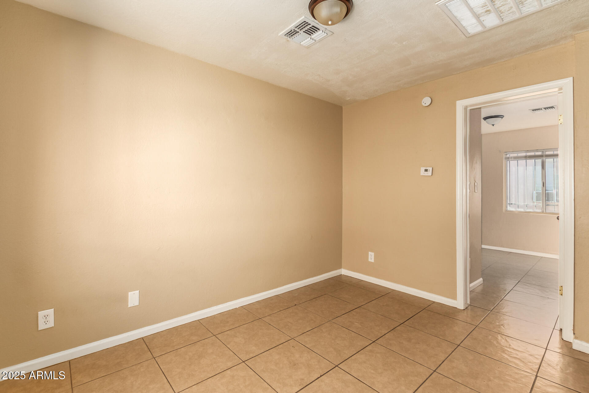 Phoenix, Arizona, 85007, United States, ,Residential,For Sale,1882363