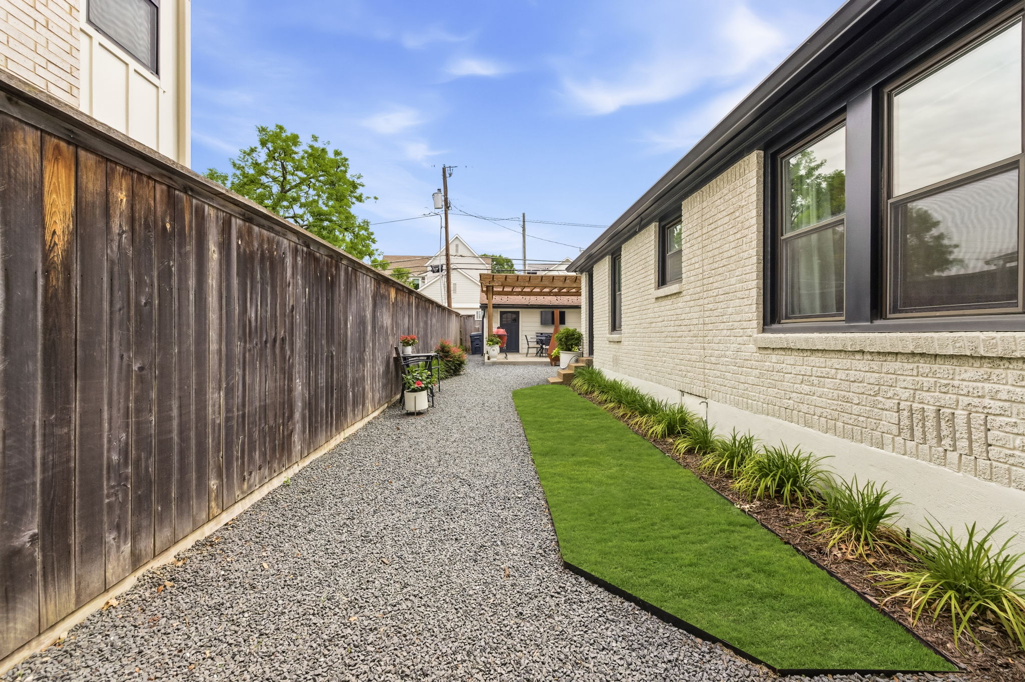  Charming Updated Tudor In Lakewood - 物件實景