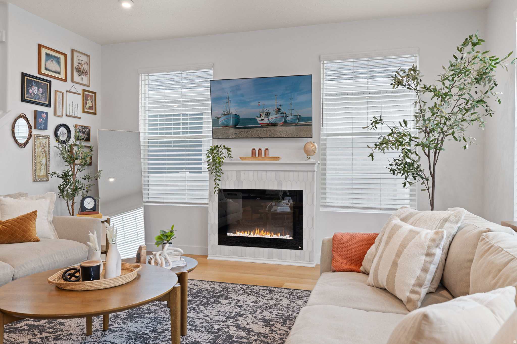 West Jordan, Utah, 84081, United States, 4 Bedrooms Bedrooms, ,3 BathroomsBathrooms,Residential,For Sale,2001617