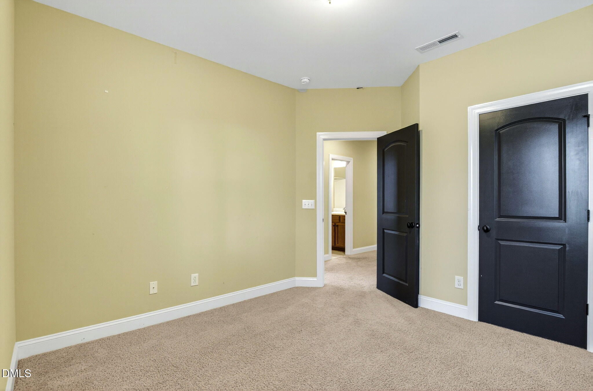 Wake Forest, North Carolina, 27587, United States, 4 Bedrooms Bedrooms, ,4 BathroomsBathrooms,Residential,For Sale,1991002