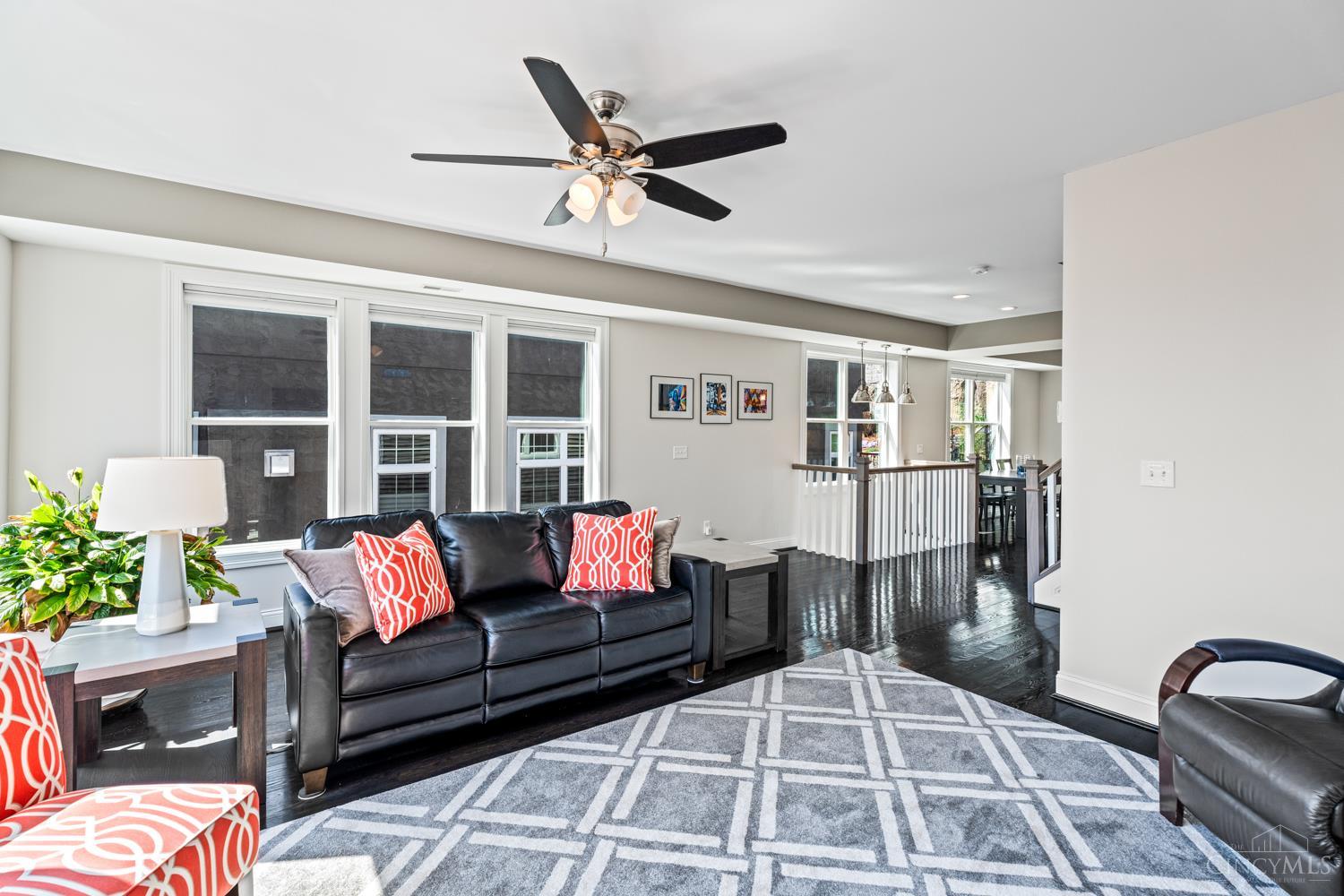 Cincinnati, Ohio, 45202, United States, 3 Bedrooms Bedrooms, ,4 BathroomsBathrooms,Residential,For Sale,1968931