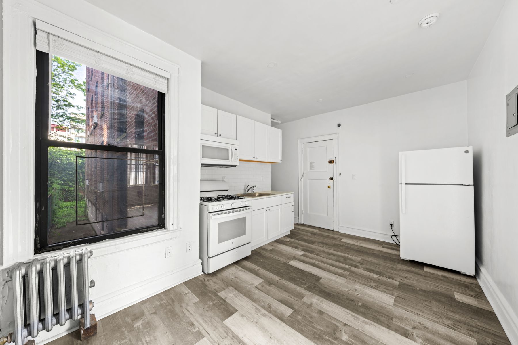  36-25 30th Street, Long Island City, NY 11106 - 物件實景