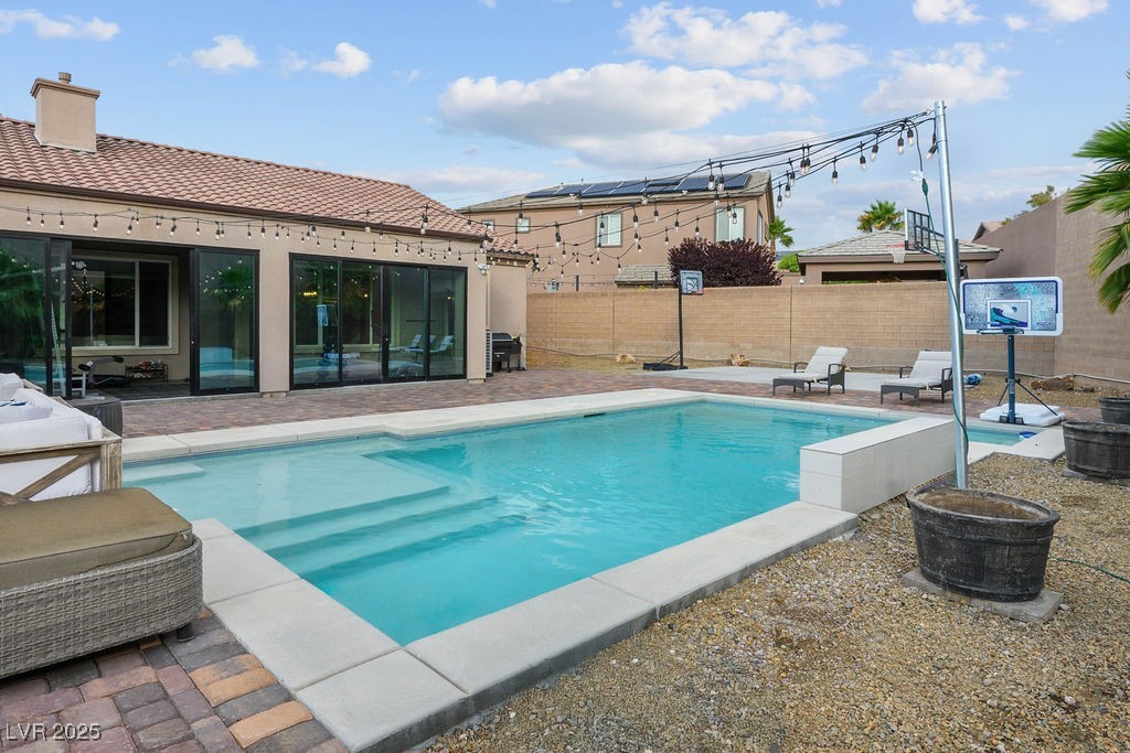 Henderson, Nevada, 89044, United States, 5 Bedrooms Bedrooms, ,5 BathroomsBathrooms,Residential,For Sale,2003253