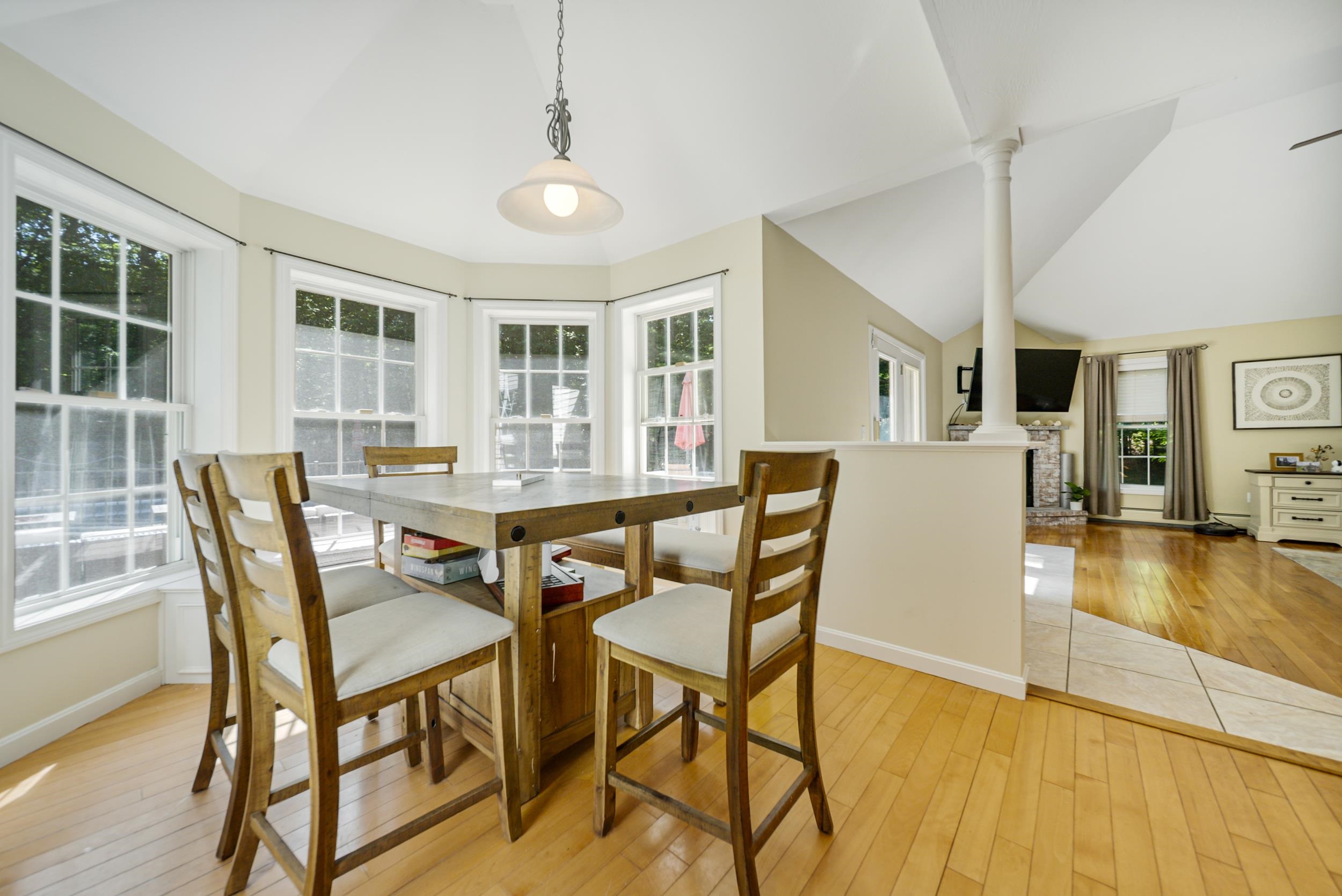 Goffstown, New Hampshire, 03045, United States, 4 Bedrooms Bedrooms, ,2 BathroomsBathrooms,Residential,For Sale,1873843