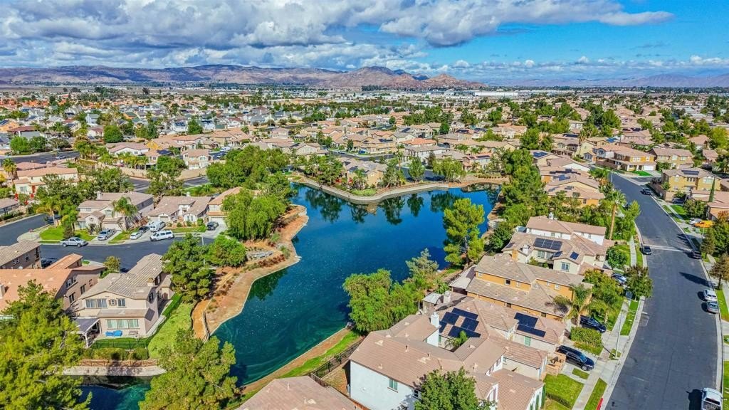 Hemet, California, 92545, United States, 5 Bedrooms Bedrooms, ,3 BathroomsBathrooms,Residential,For Sale,1969134