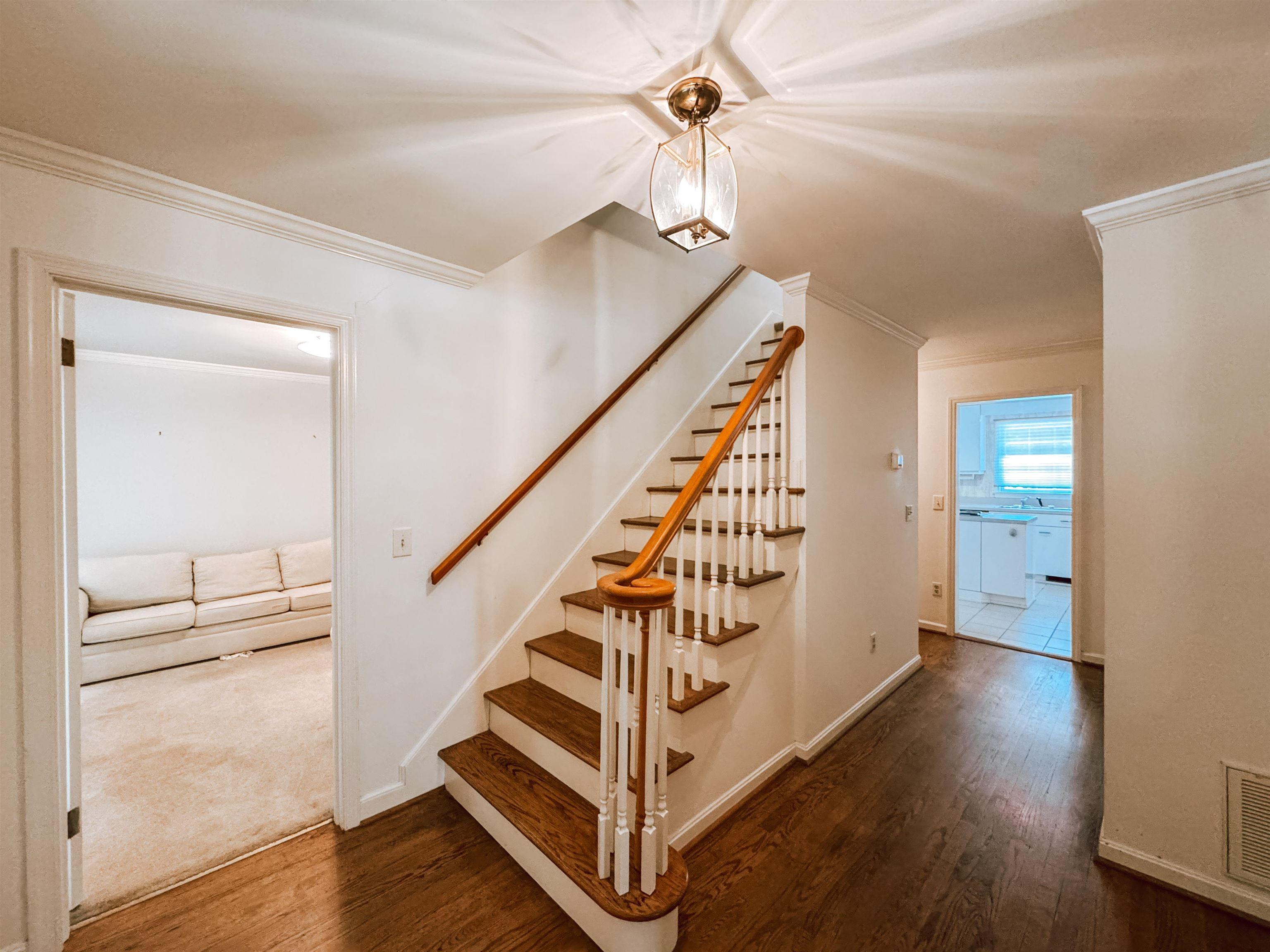 Blacksburg, Virginia, 24060, United States, 5 Bedrooms Bedrooms, ,4 BathroomsBathrooms,Residential,For Sale,1900979