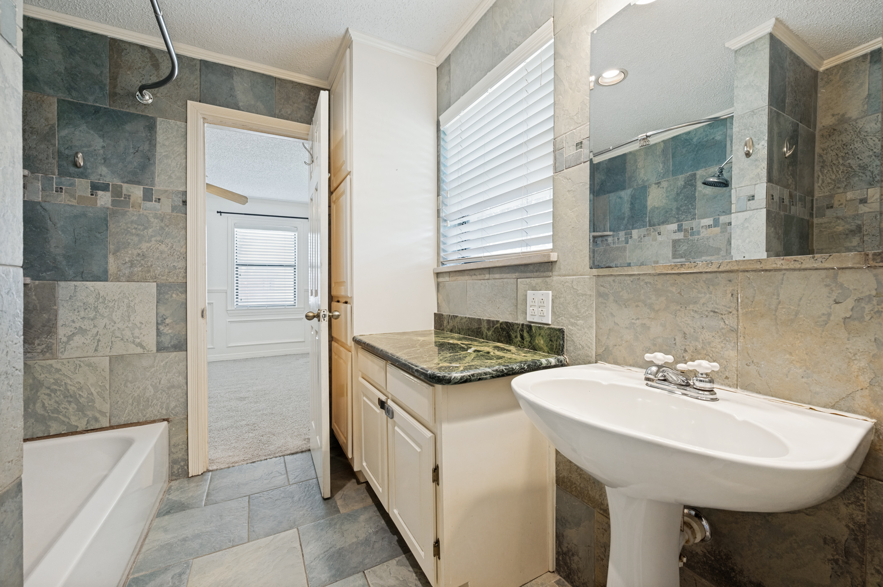  221 Linda Lane, Irving, TX, 75062 - 物件實景