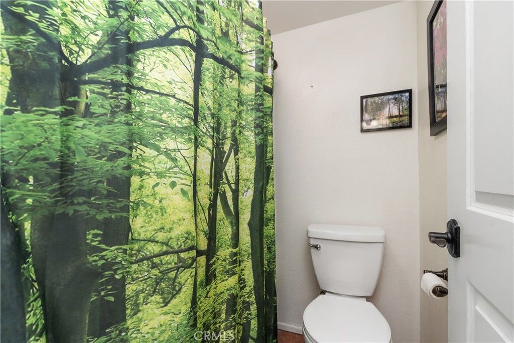 Long Beach, California, 90802, United States, 2 Bedrooms Bedrooms, ,2 BathroomsBathrooms,Residential,For Sale,1991408