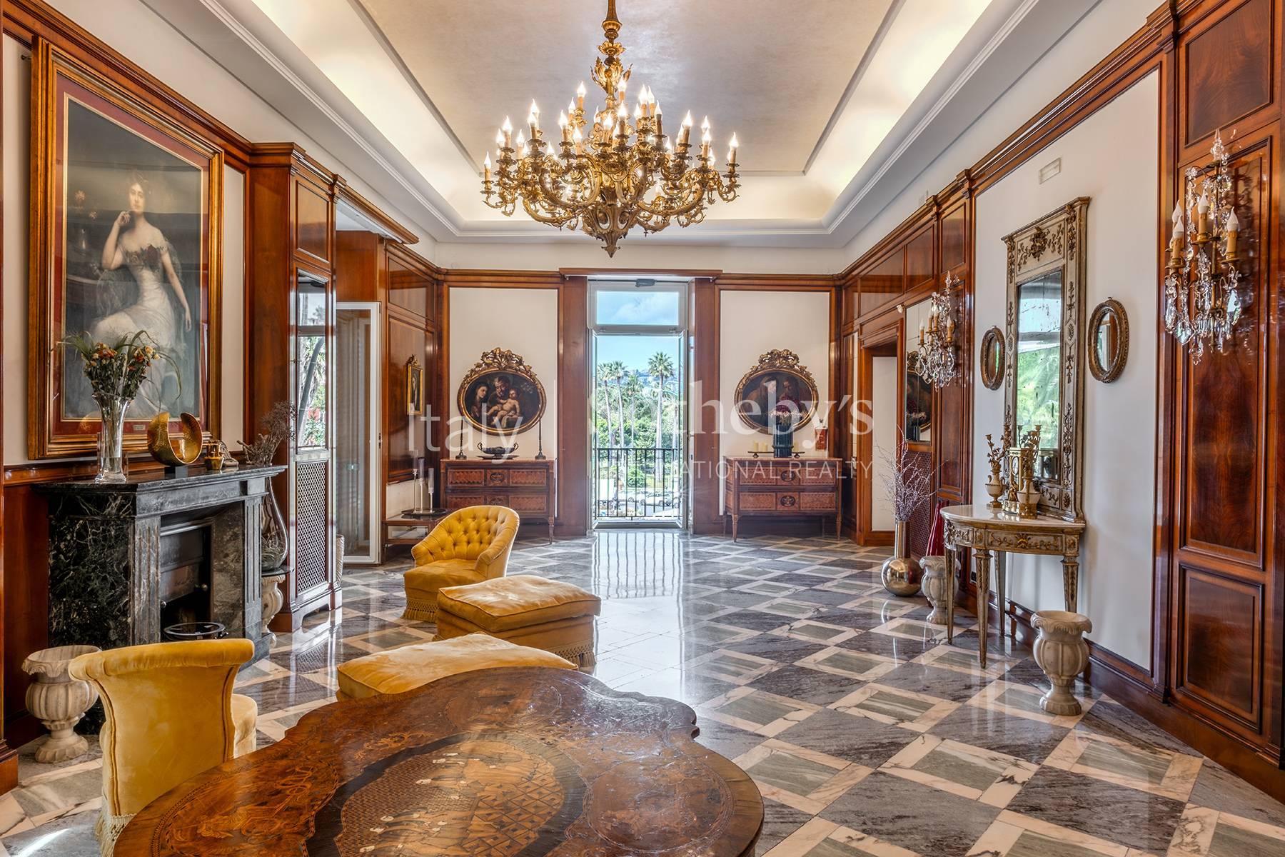  Monumental panoramic apartment in Chiaia - 物件實景