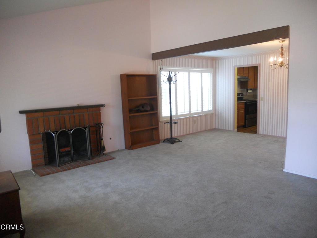 Thousand Oaks, California, 91362, United States, 4 Bedrooms Bedrooms, ,1 BathroomBathrooms,Residential,For Sale,1975881