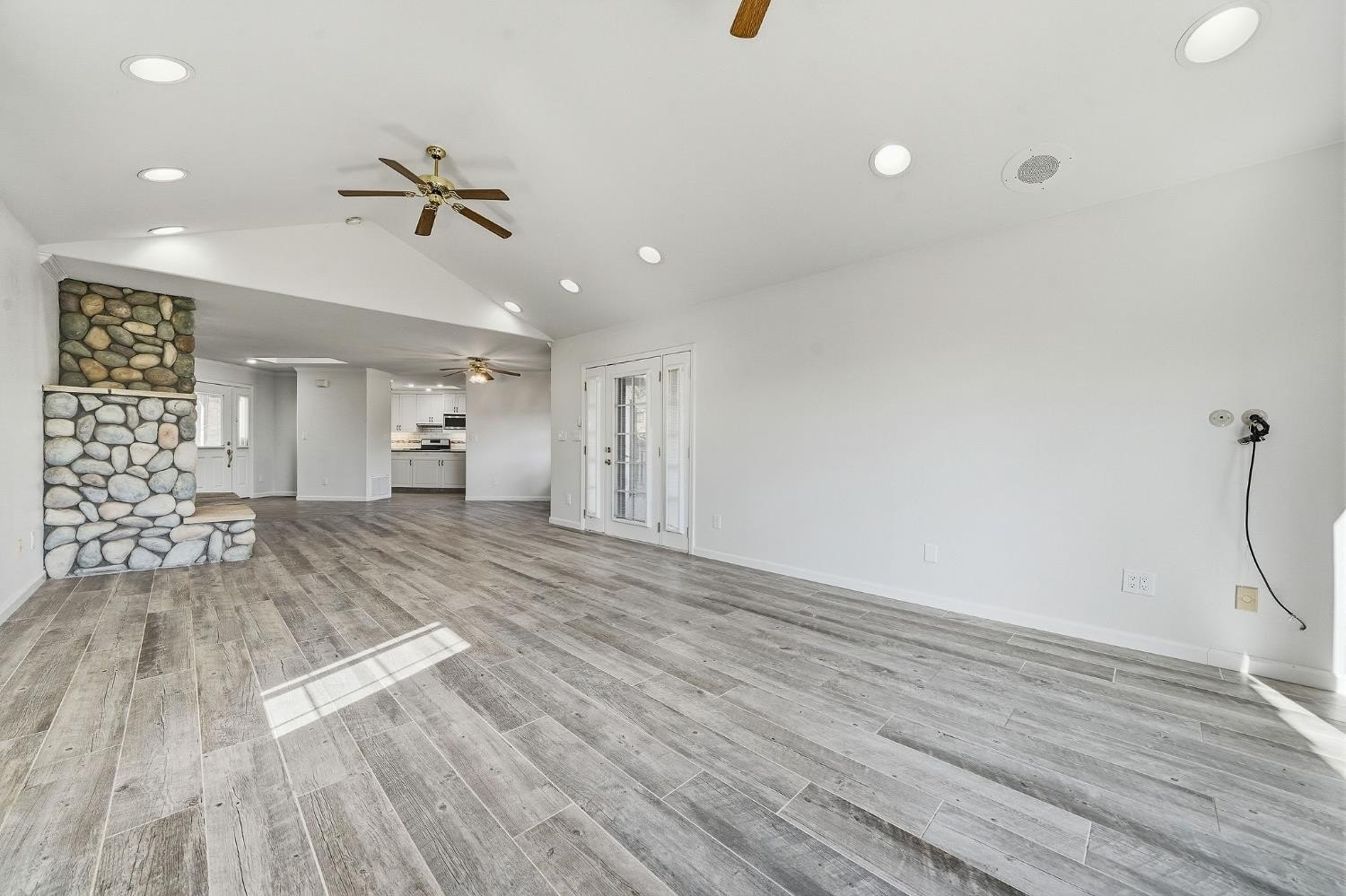 Valley Springs, California, 95252, United States, 3 Bedrooms Bedrooms, ,3 BathroomsBathrooms,Residential,For Sale,1983340