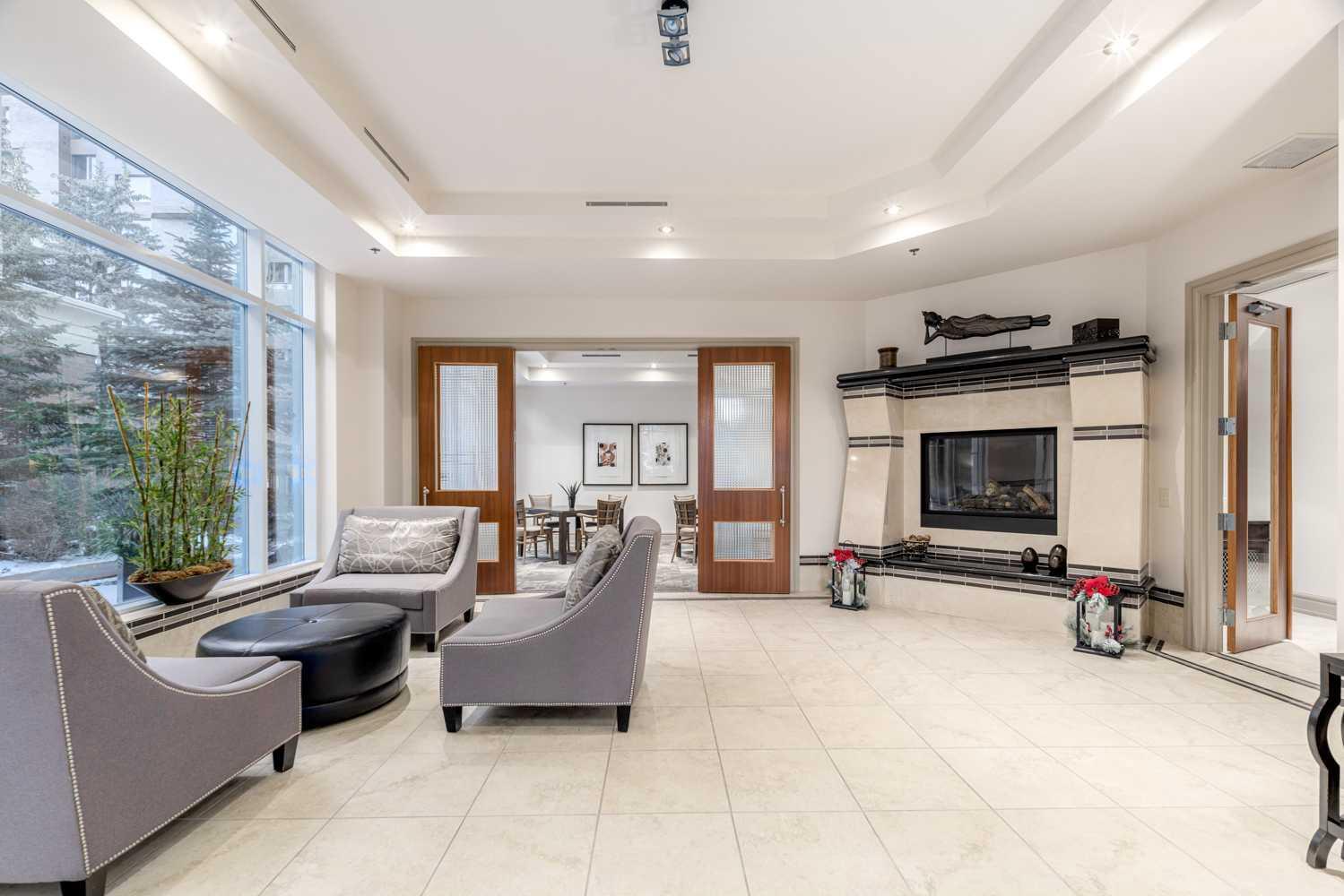 CALGARY, Alberta, T2P 5N4, CA, 2 Bedrooms Bedrooms, ,3 BathroomsBathrooms,Residential,For Sale,1837238
