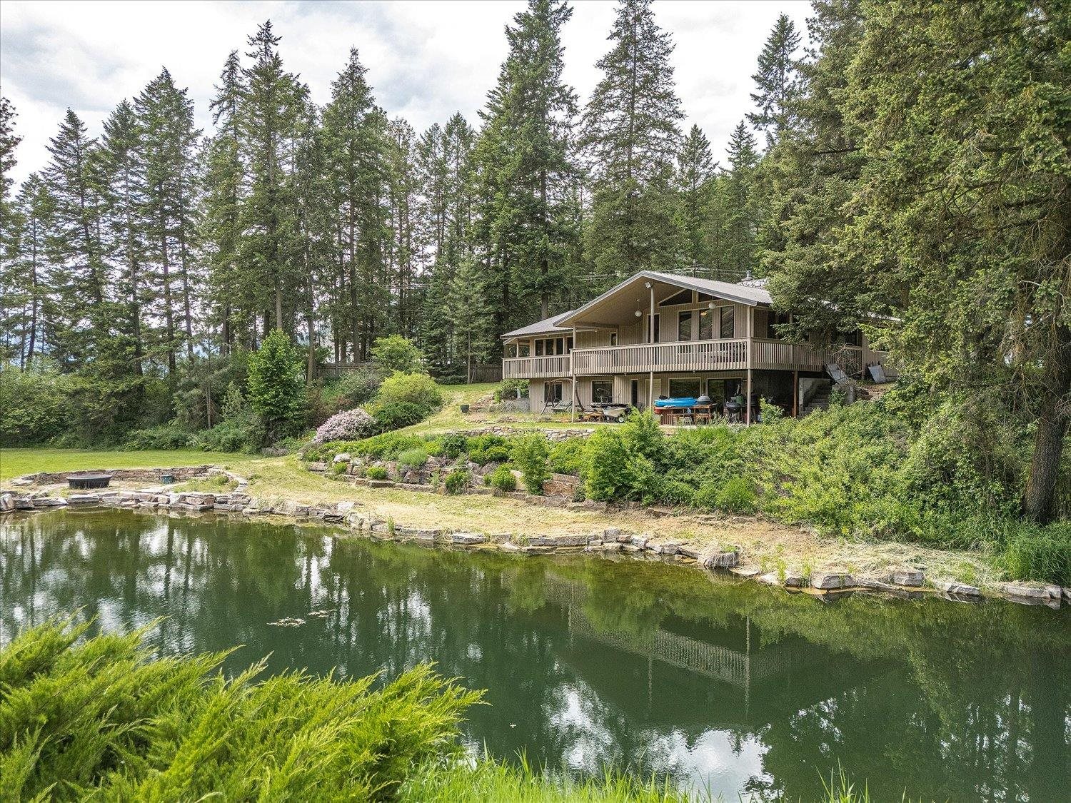 Colville, Washington, 99114, United States, 5 Bedrooms Bedrooms, ,3 BathroomsBathrooms,Residential,For Sale,2049319