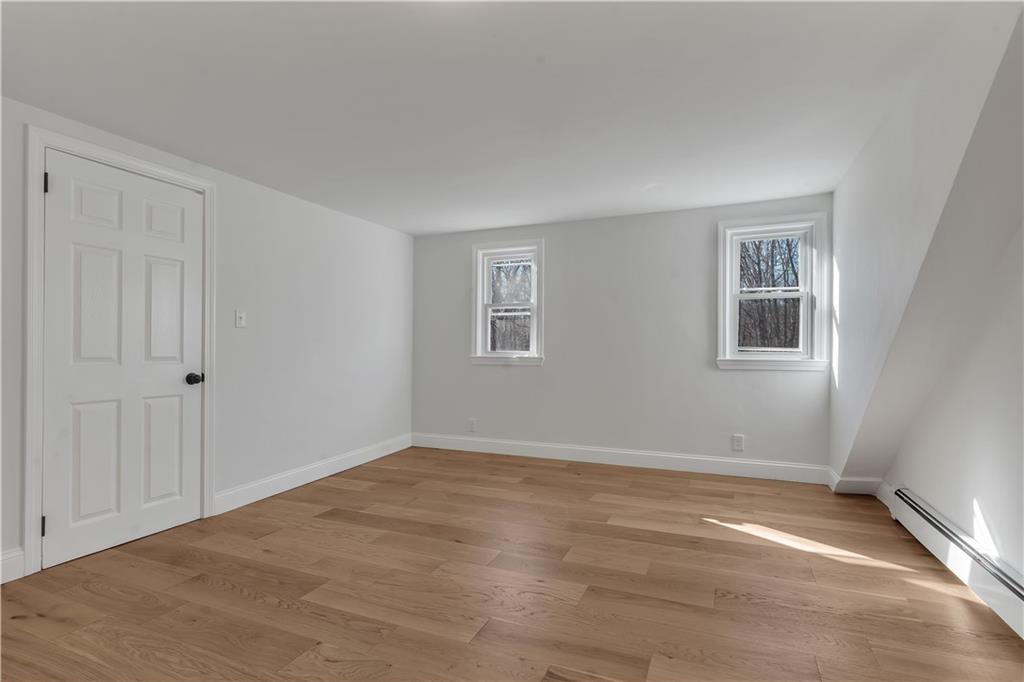 Burrillville, Rhode Island, 02859, United States, 5 Bedrooms Bedrooms, ,3 BathroomsBathrooms,Residential,For Sale,2008536