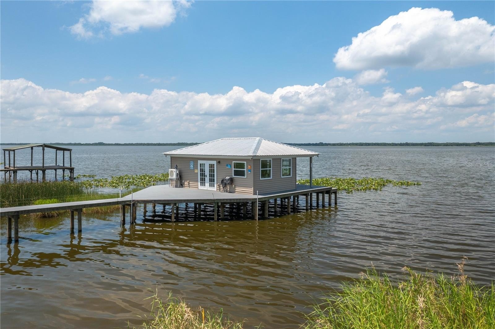 LAKE WALES, Florida, 33898, United States, 3 Bedrooms Bedrooms, ,3 BathroomsBathrooms,Residential,For Sale,1846295
