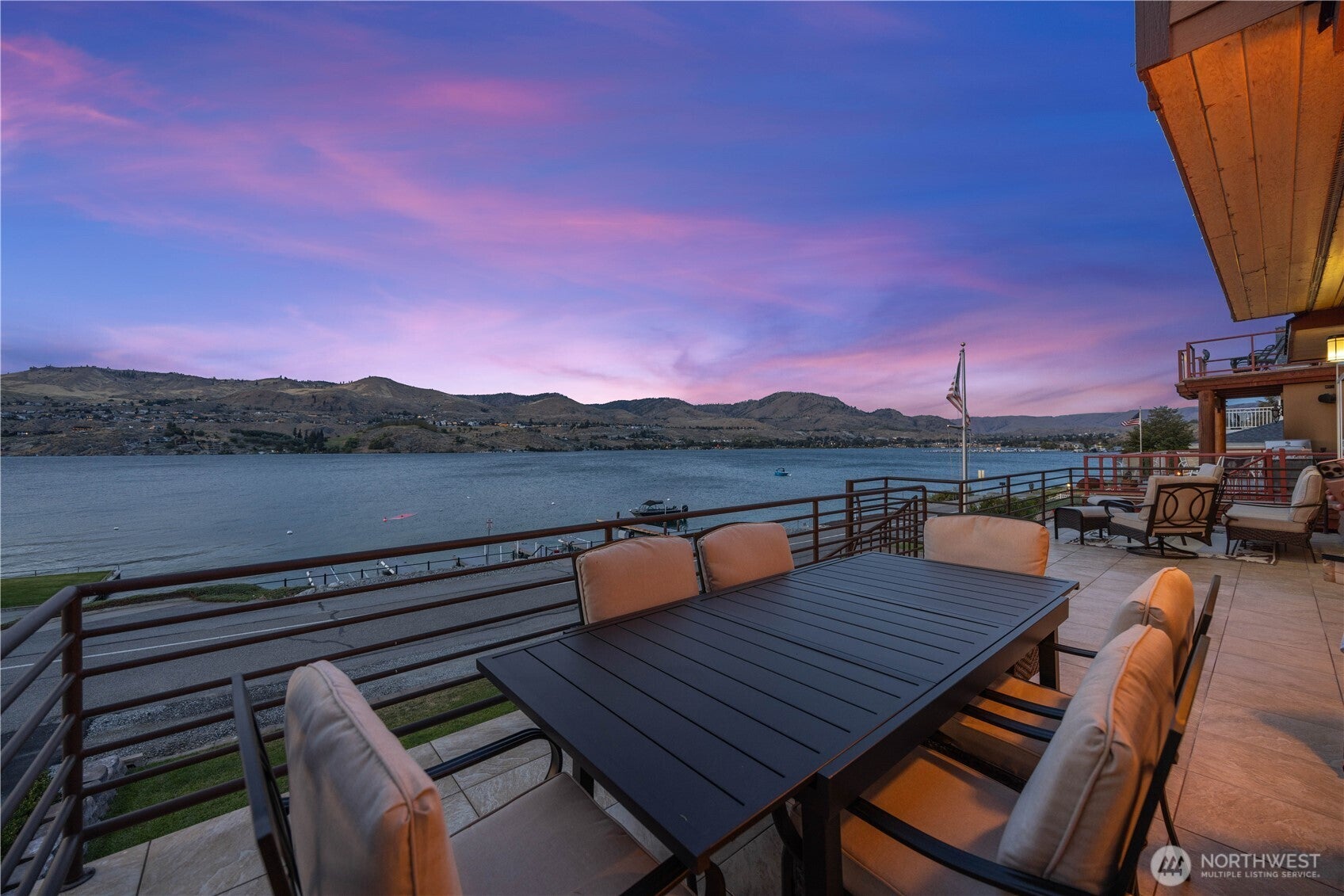 Chelan, Washington, 98816, United States, 5 Bedrooms Bedrooms, ,3 BathroomsBathrooms,Residential,For Sale,1896644
