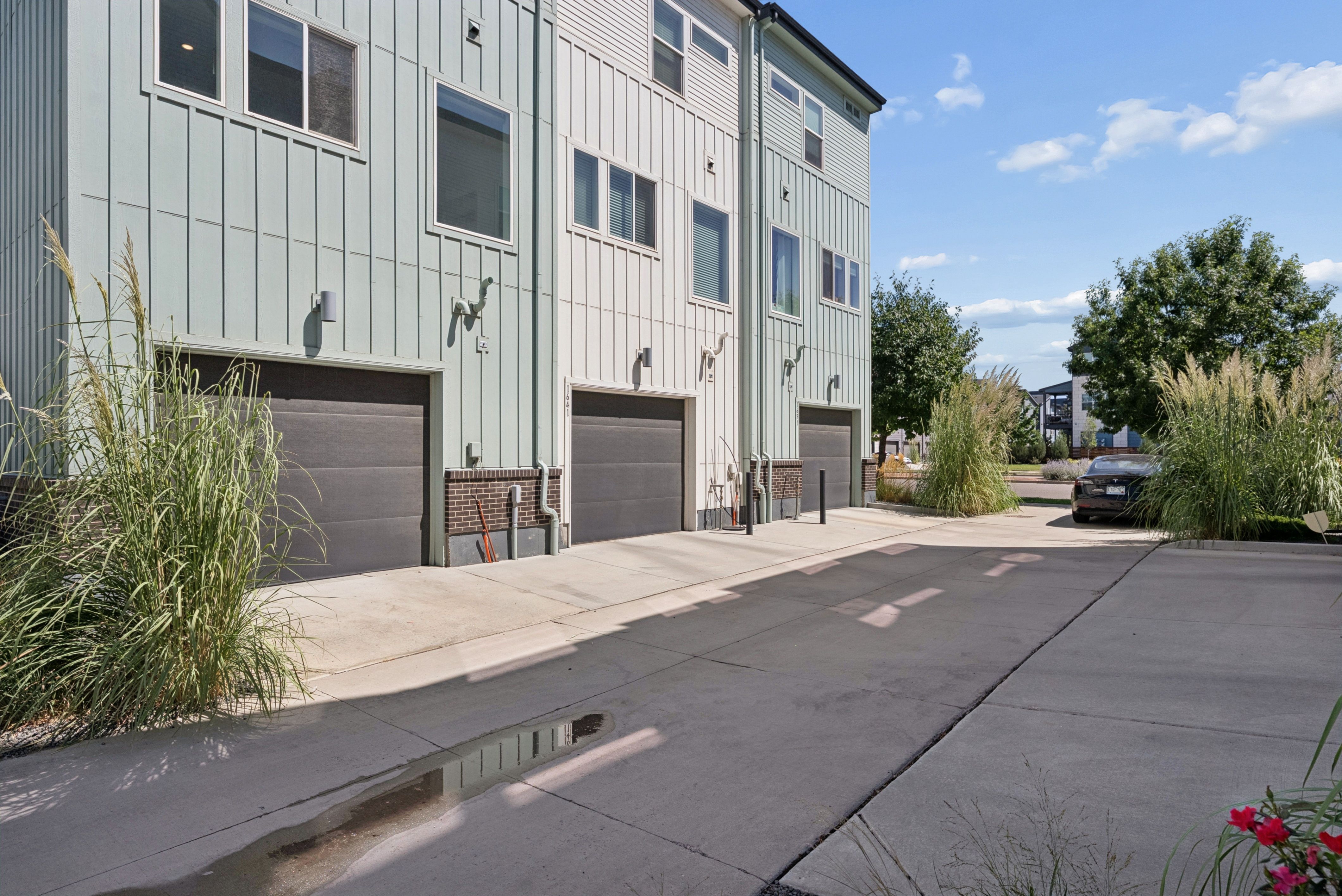  Beautiful Townhome In The Highly Desirable Midtown At Clear Creek Neighborhood - 物件實景