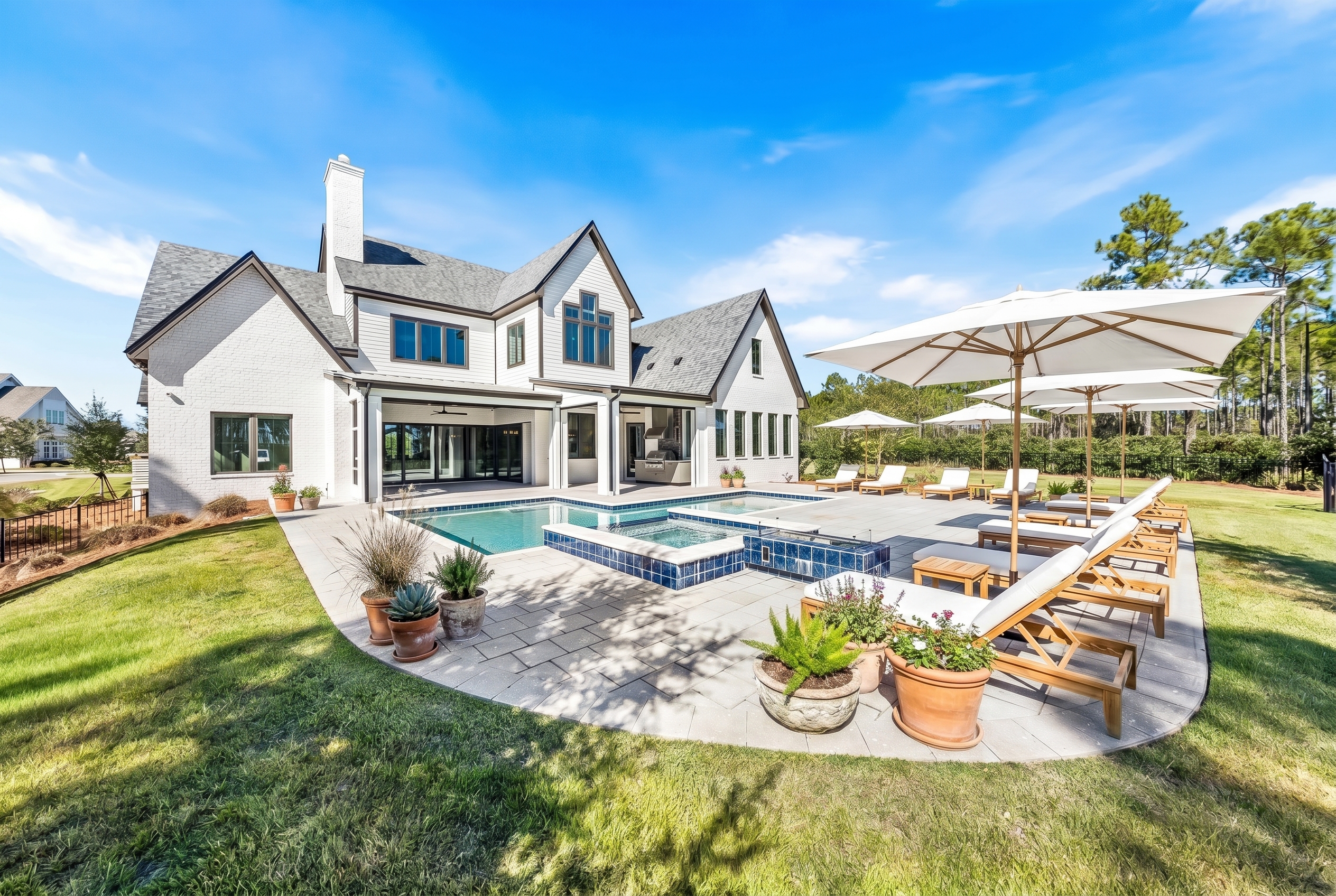  Spectacular Home With Spacious Yard Including Pool, Spa And Outdoor Kitchen - 物件實景
