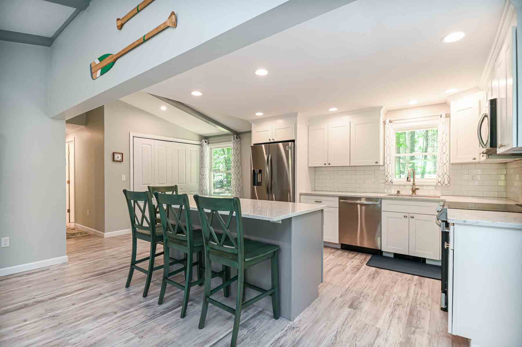 York, Maine, 03909, United States, 3 Bedrooms Bedrooms, ,1 BathroomBathrooms,Residential,For Sale,1965511