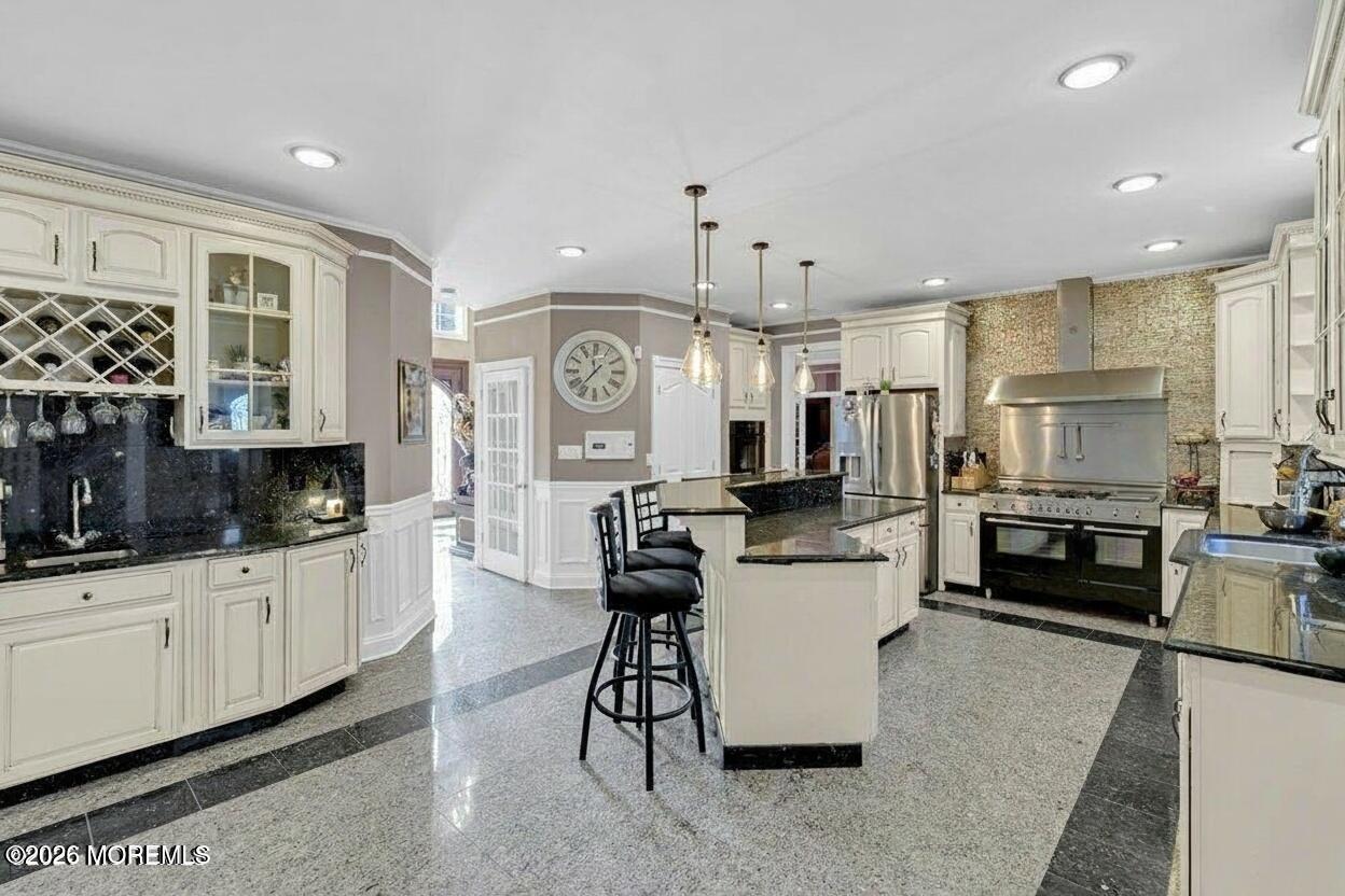 Manalapan, New Jersey, 07726, United States, 4 Bedrooms Bedrooms, ,5 BathroomsBathrooms,Residential,For Sale,2042369