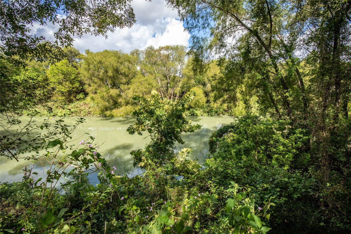 Cuero, Texas, 77954, United States, ,Residential,For Sale,1946988